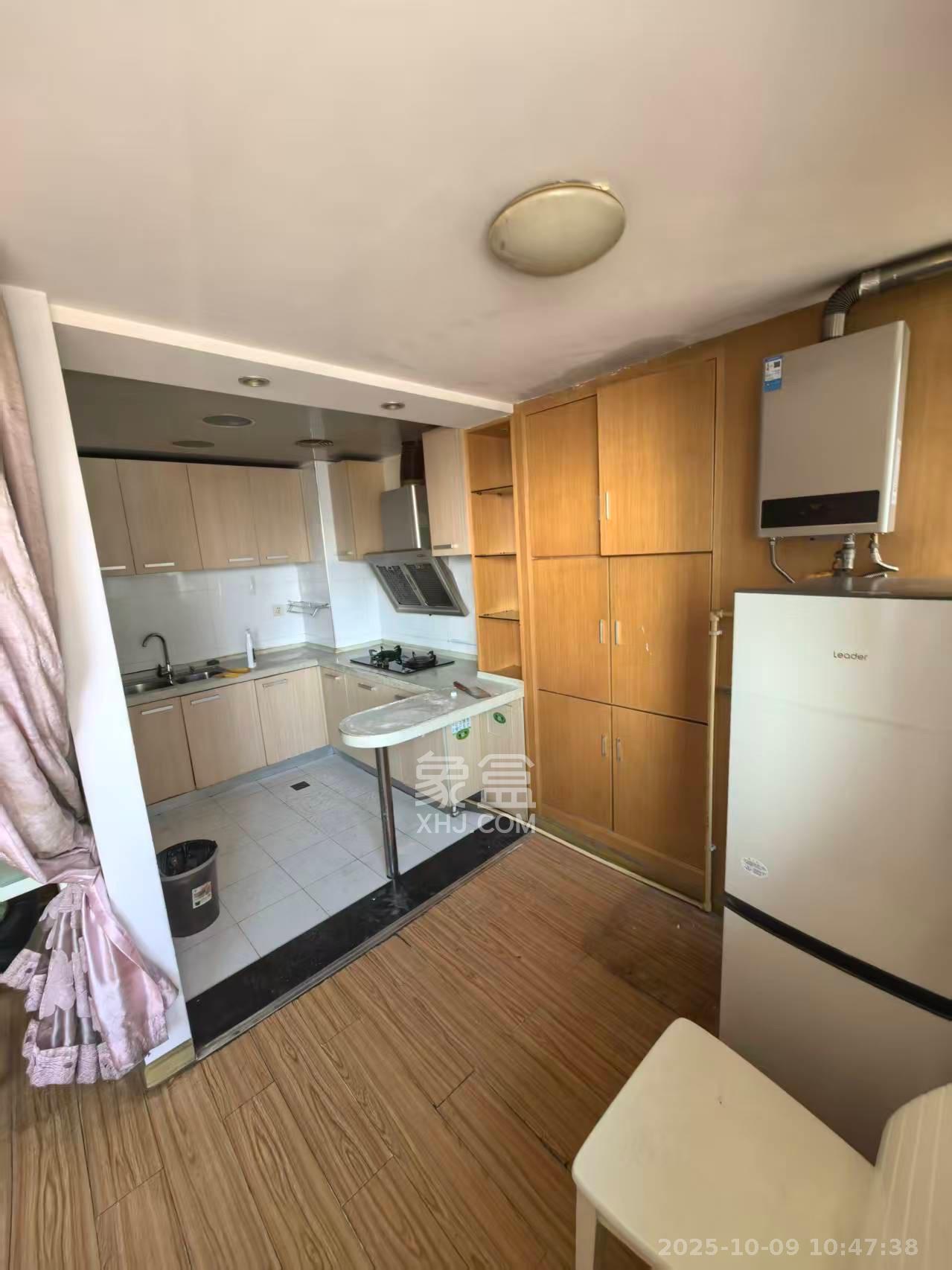 香颂国际  1室1厅1卫    1400.0元/月室内图