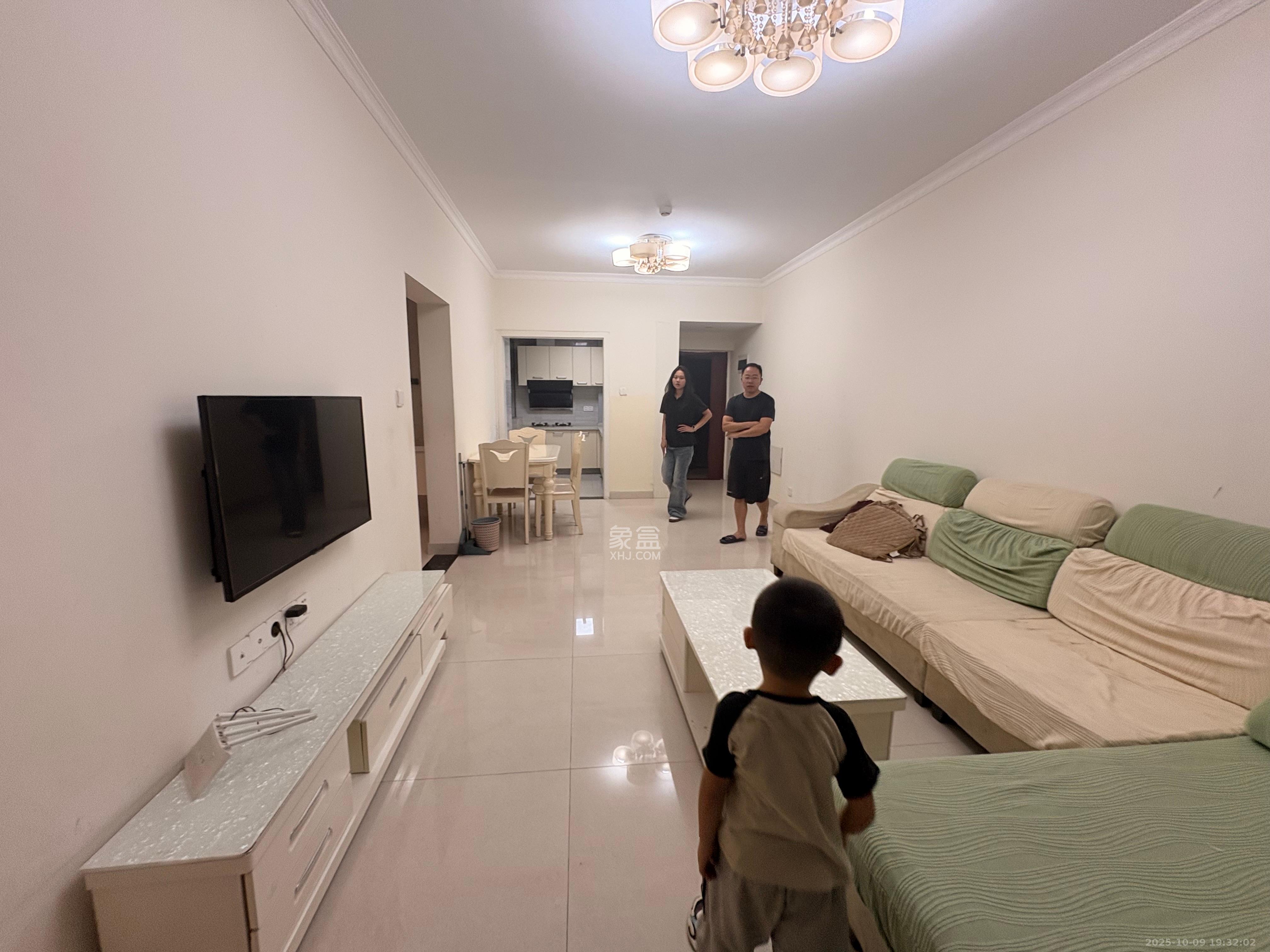 高升时代广场（冠铭商务中心）  4室2厅1卫    1800.0元/月室内图