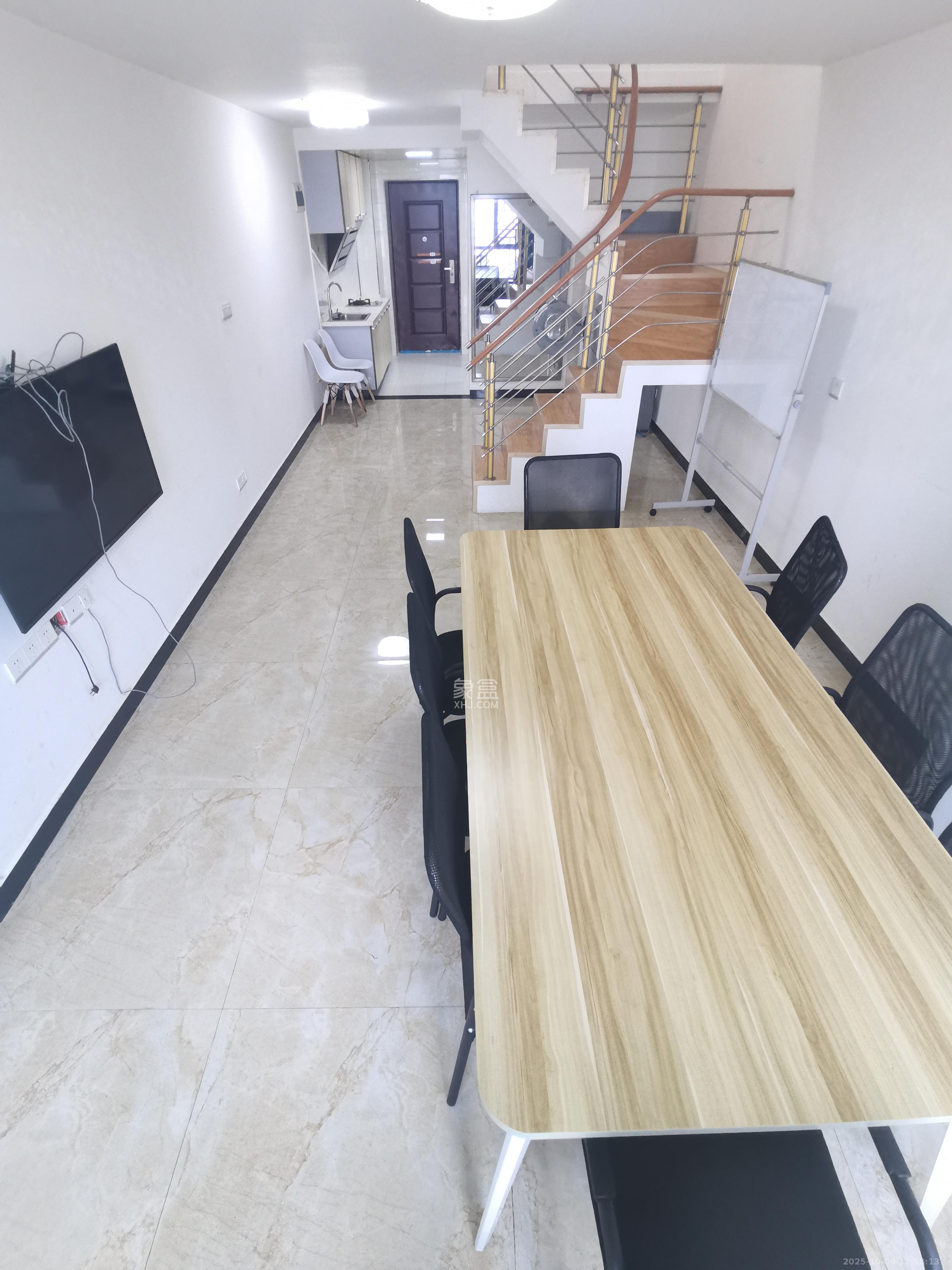 长城万富汇  2室1厅1卫    2300.0元/月室内图