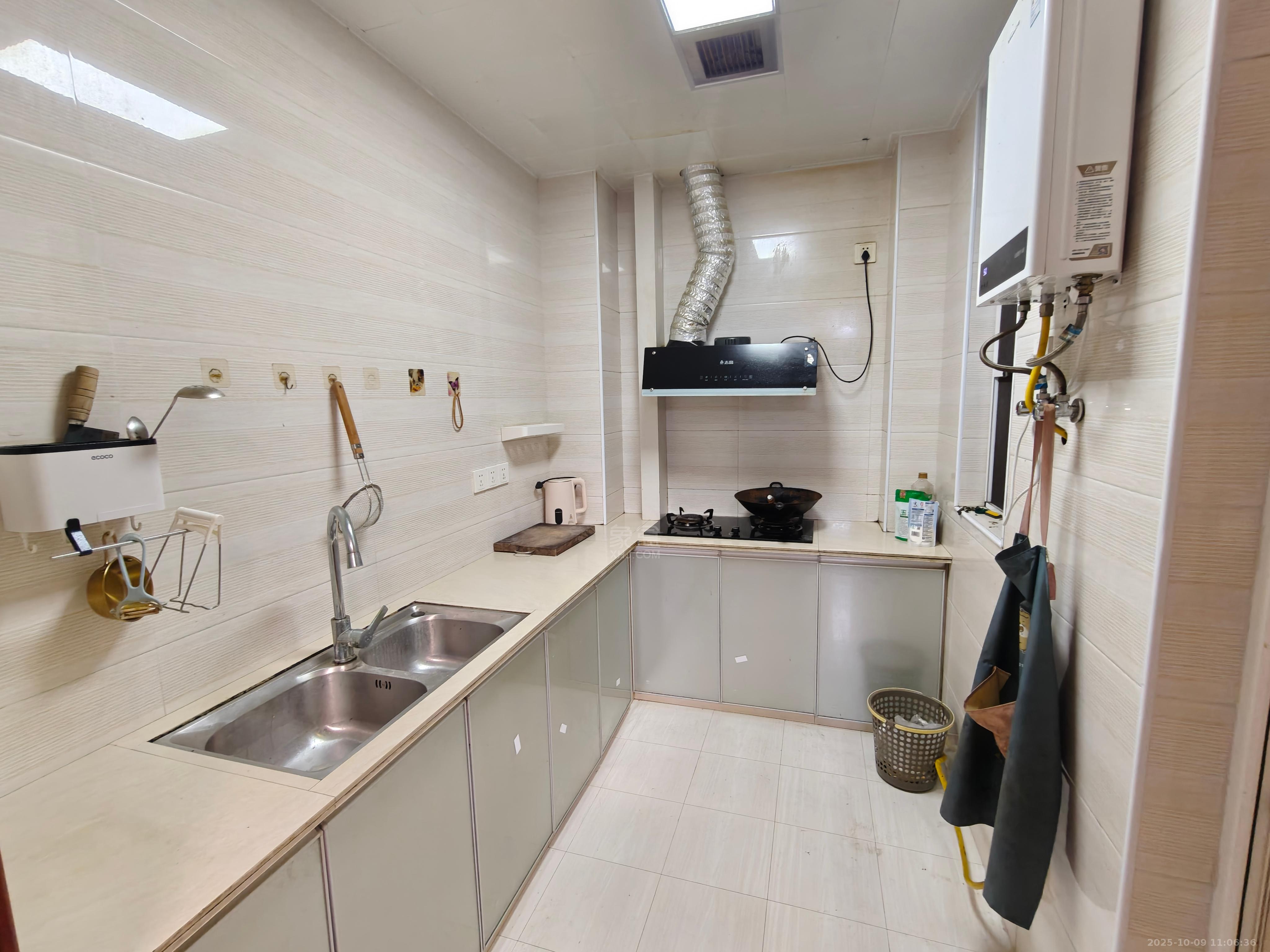 佳兆业金域天下三期 3室2厅2卫 1500.0元/月 佳兆业金域天下三期 3室2厅2卫 1500.0元/月室内图