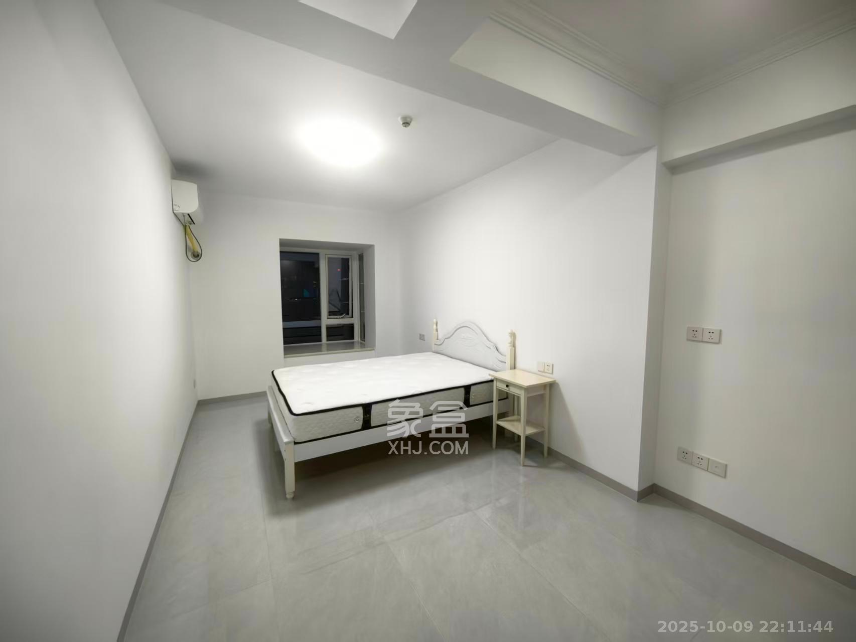 潮宗御苑 7室1厅2卫 8000.0元/月 潮宗御苑 7室1厅2卫 8000.0元/月室内图