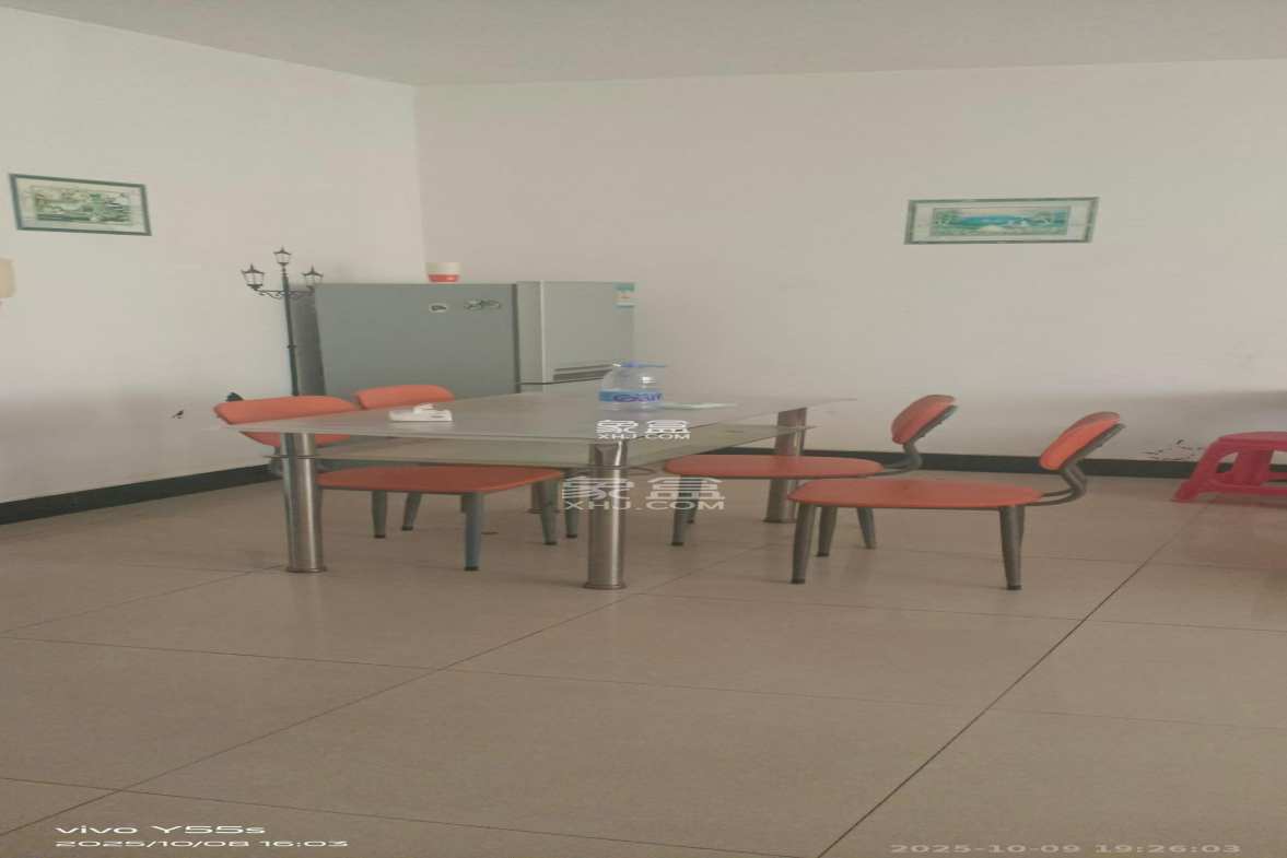 黄鹤小区2片 2室1厅1卫 1400.0元/月 黄鹤小区2片 2室1厅1卫 1400.0元/月室内图