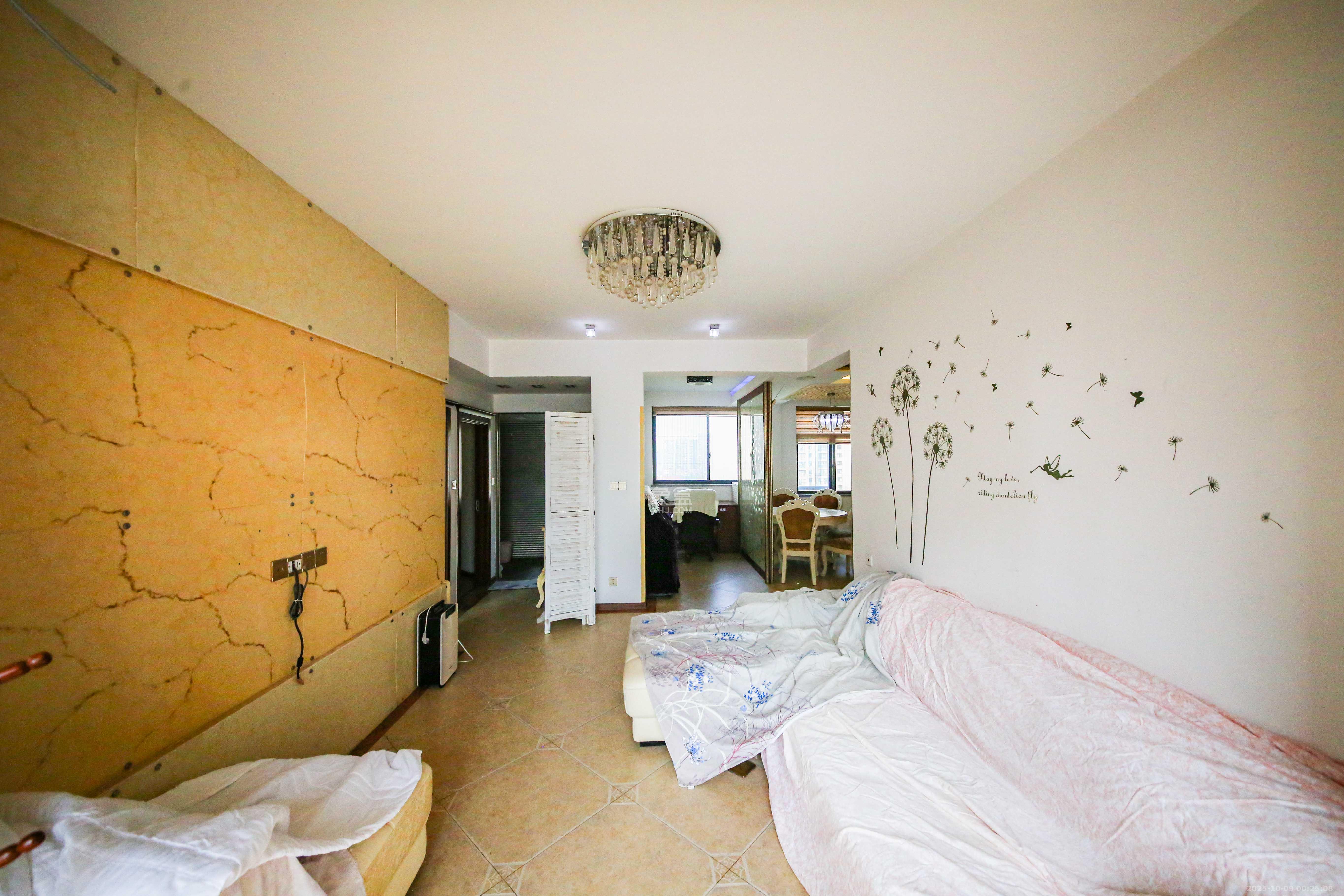 青园 3室2厅1卫 91.8万 青园 3室2厅1卫 91.8万客厅