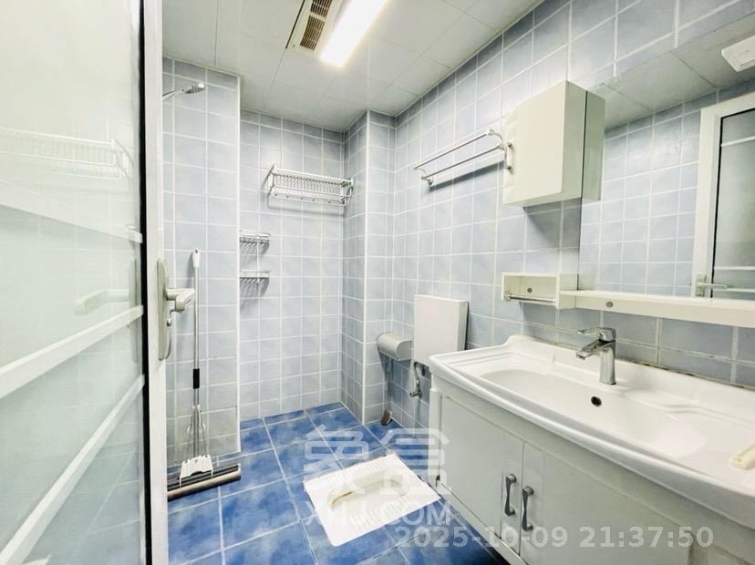 地质家园一、二期(地泰人民公馆)  1室0厅1卫    2100.0元/月 地质家园一、二期(地泰人民公馆)  1室0厅1卫    2100.0元/月室内图