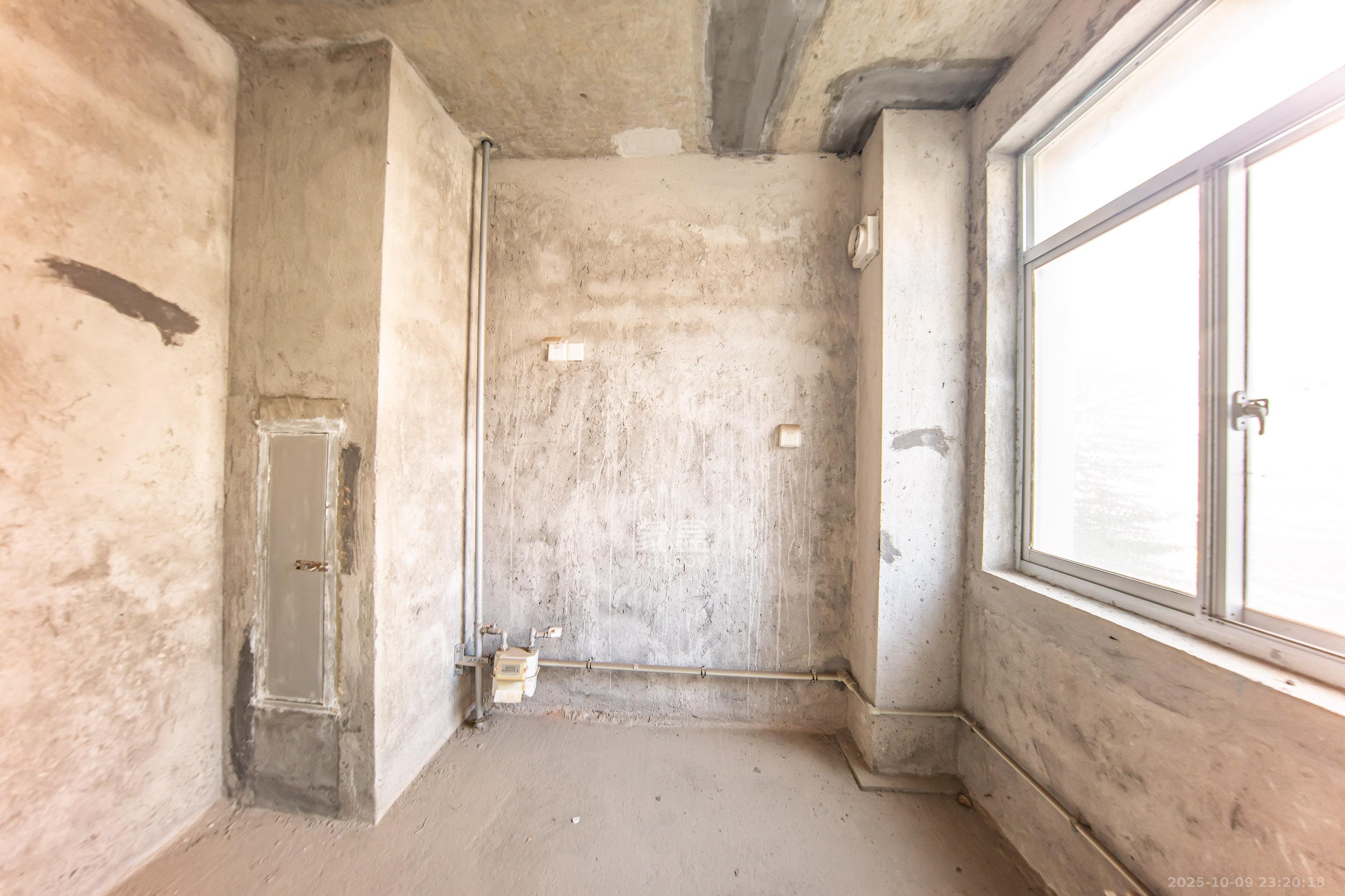 枫华府第  3室2厅2卫    63.8万厨房