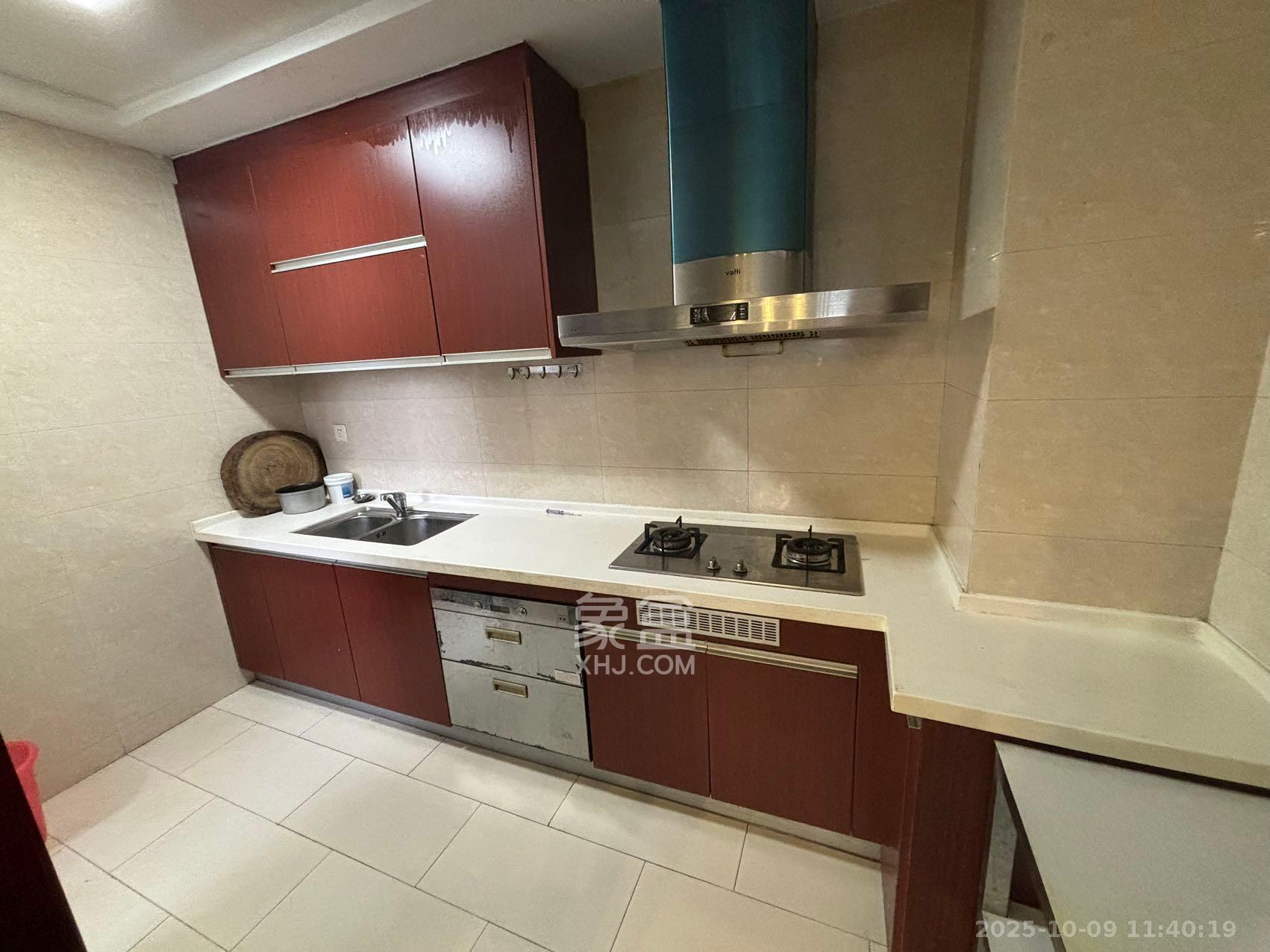 中海国际二期 3室2厅1卫 2000.0元/月 中海国际二期 3室2厅1卫 2000.0元/月小区图