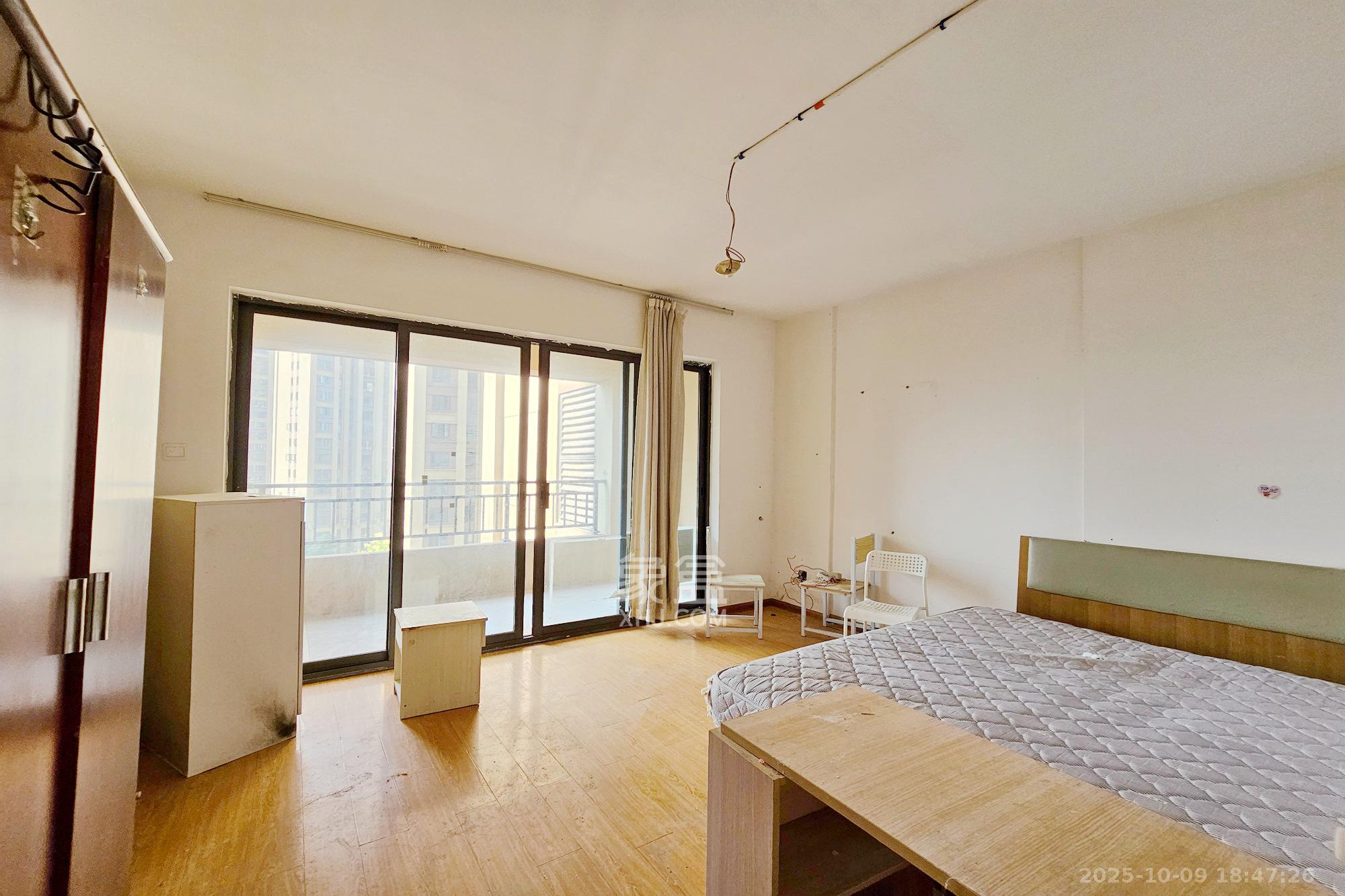 阳光城尚东湾青云苑  4室2厅2卫    130.0万