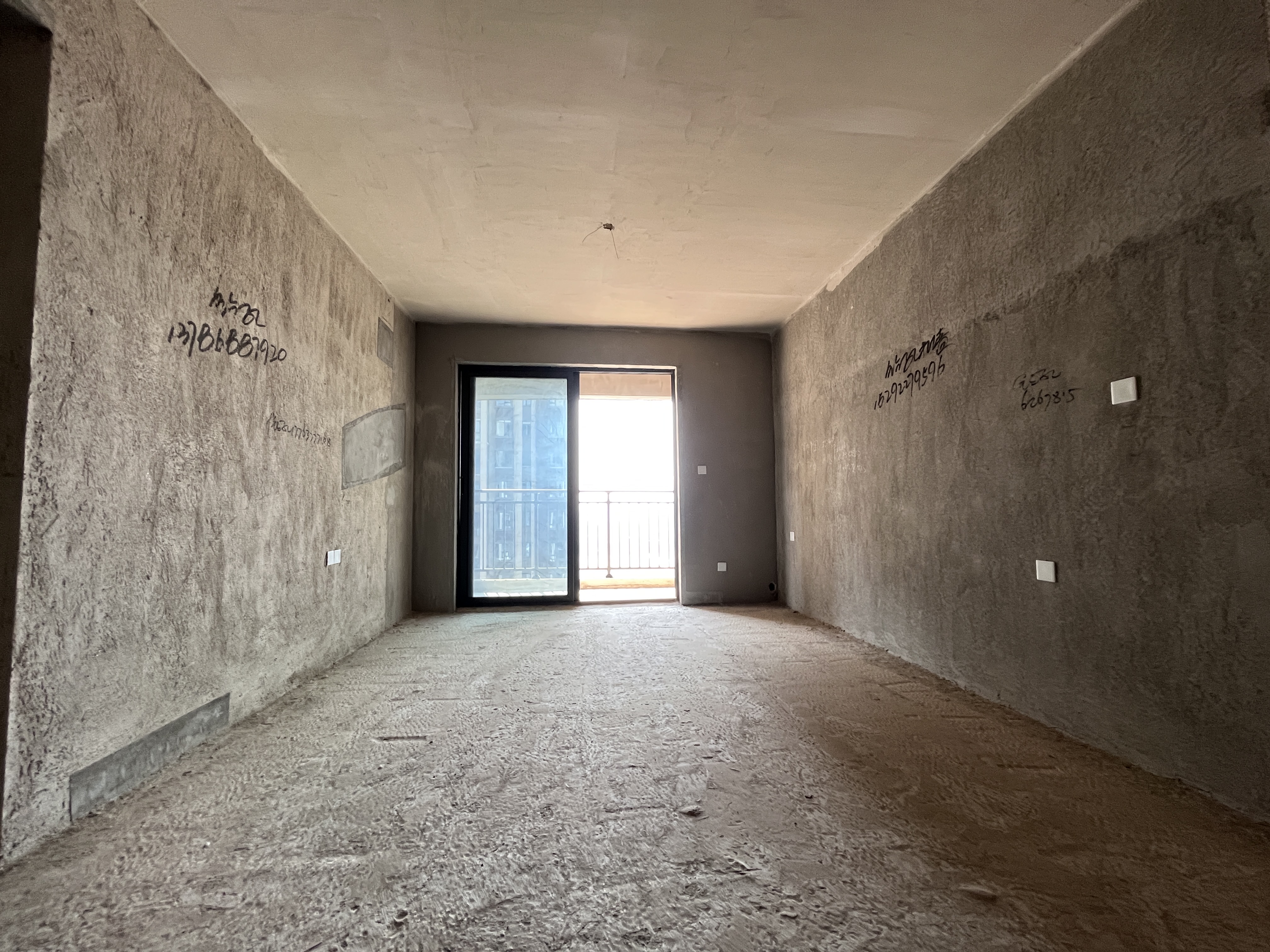 三一街区 3室2厅1卫 36.8万 三一街区 3室2厅1卫 36.8万客厅