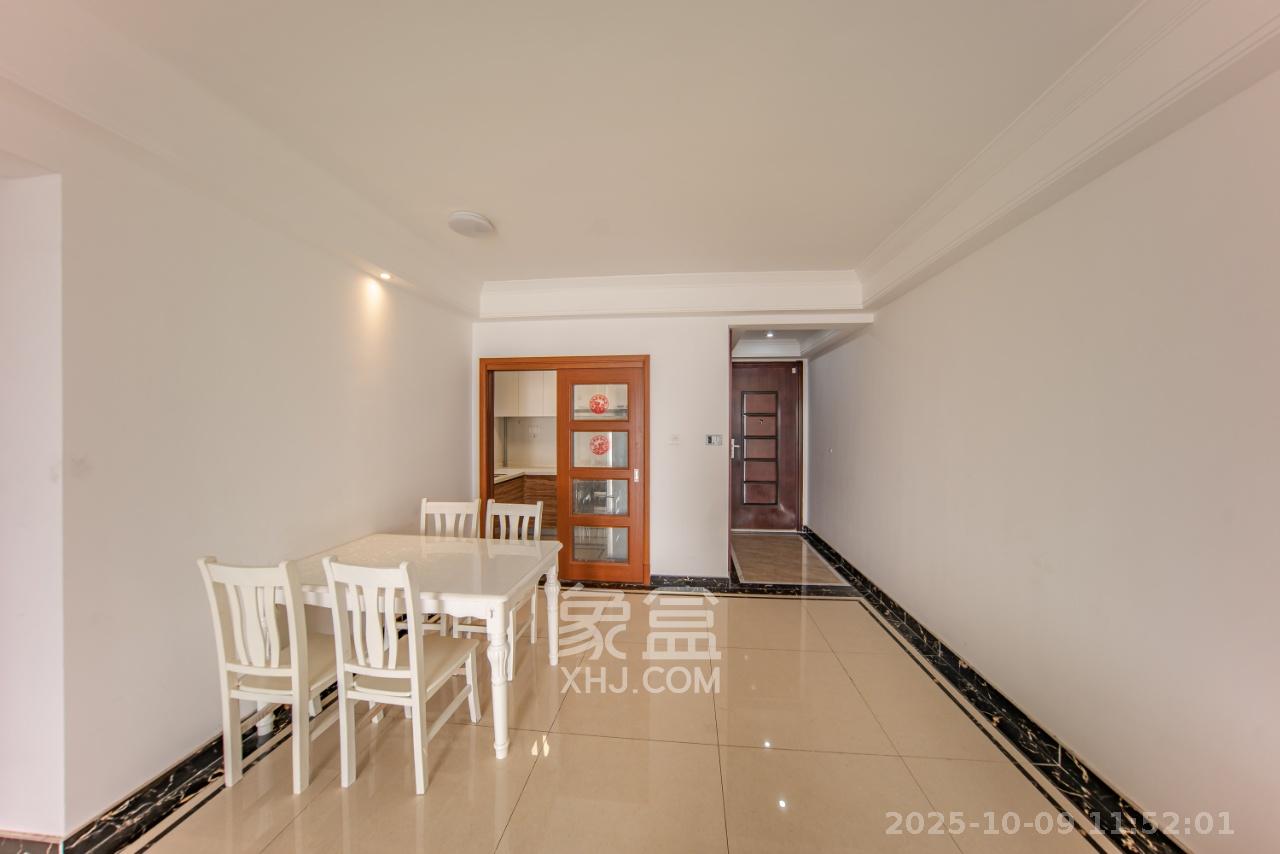 中海国际五期  3室2厅2卫    2200.0元/月小区图