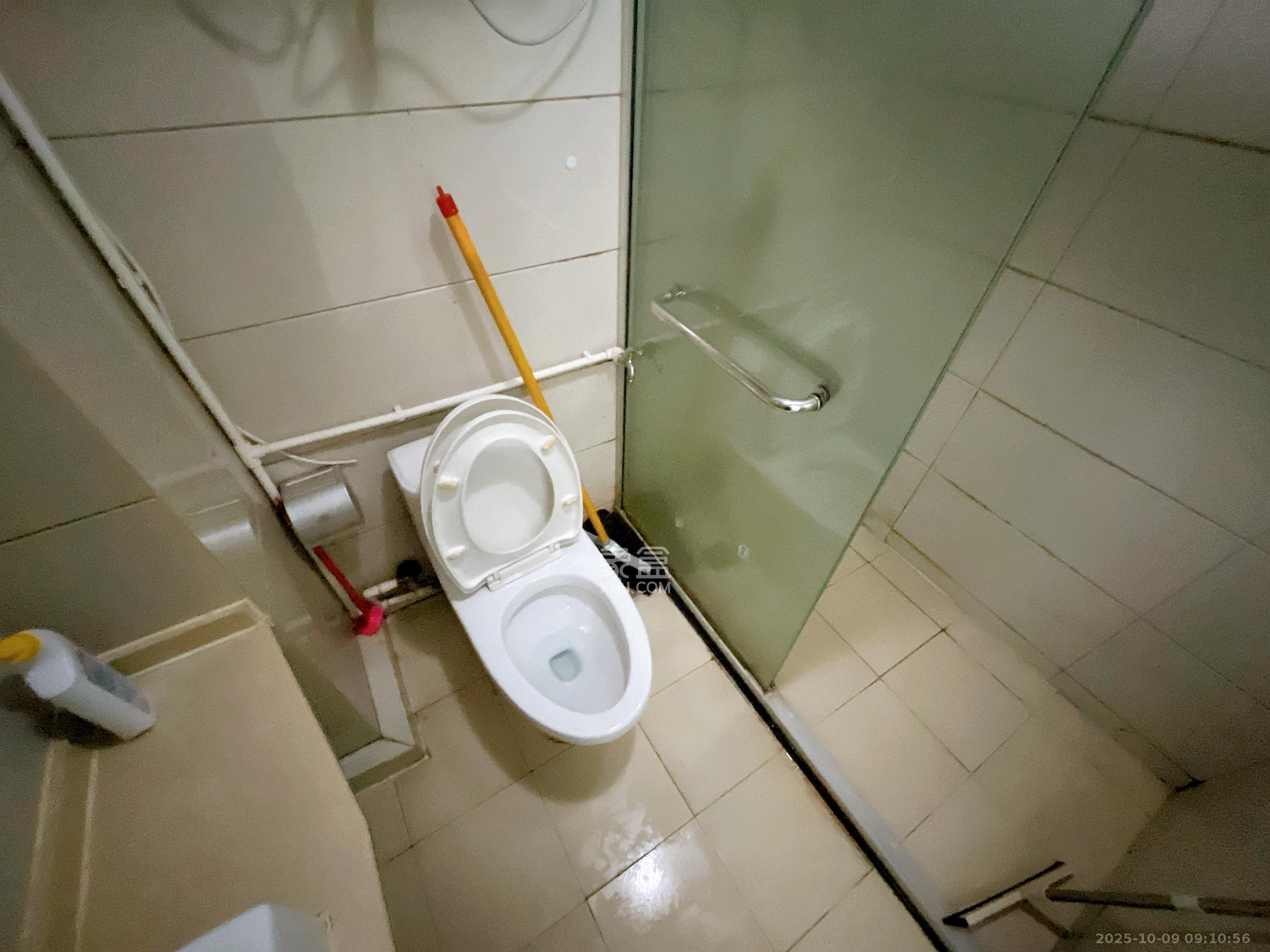 名富公寓  1室1厅1卫    1300.0元/月 名富公寓  1室1厅1卫    1300.0元/月室内图