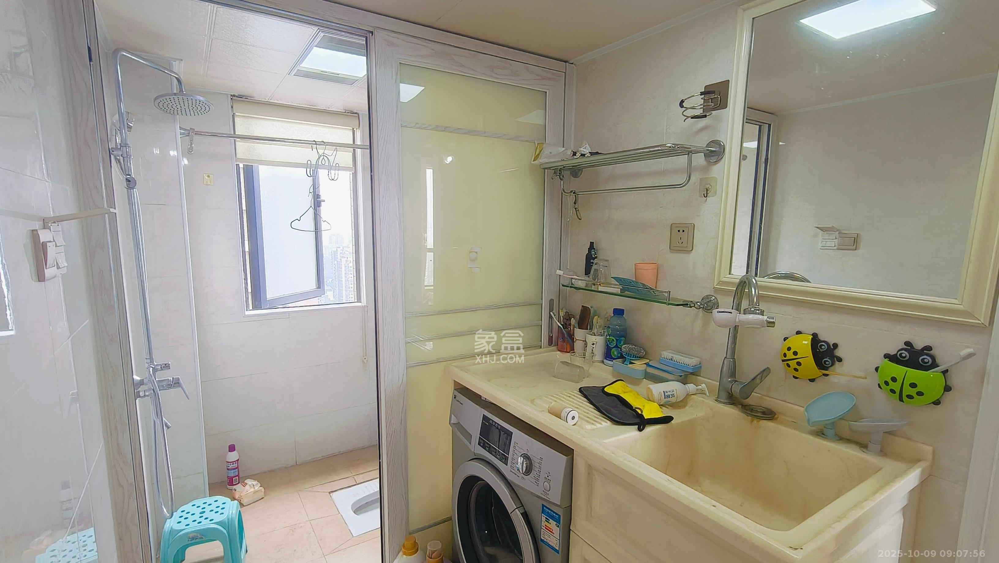 胜家雅苑  3室2厅1卫    3300.0元/月室内图