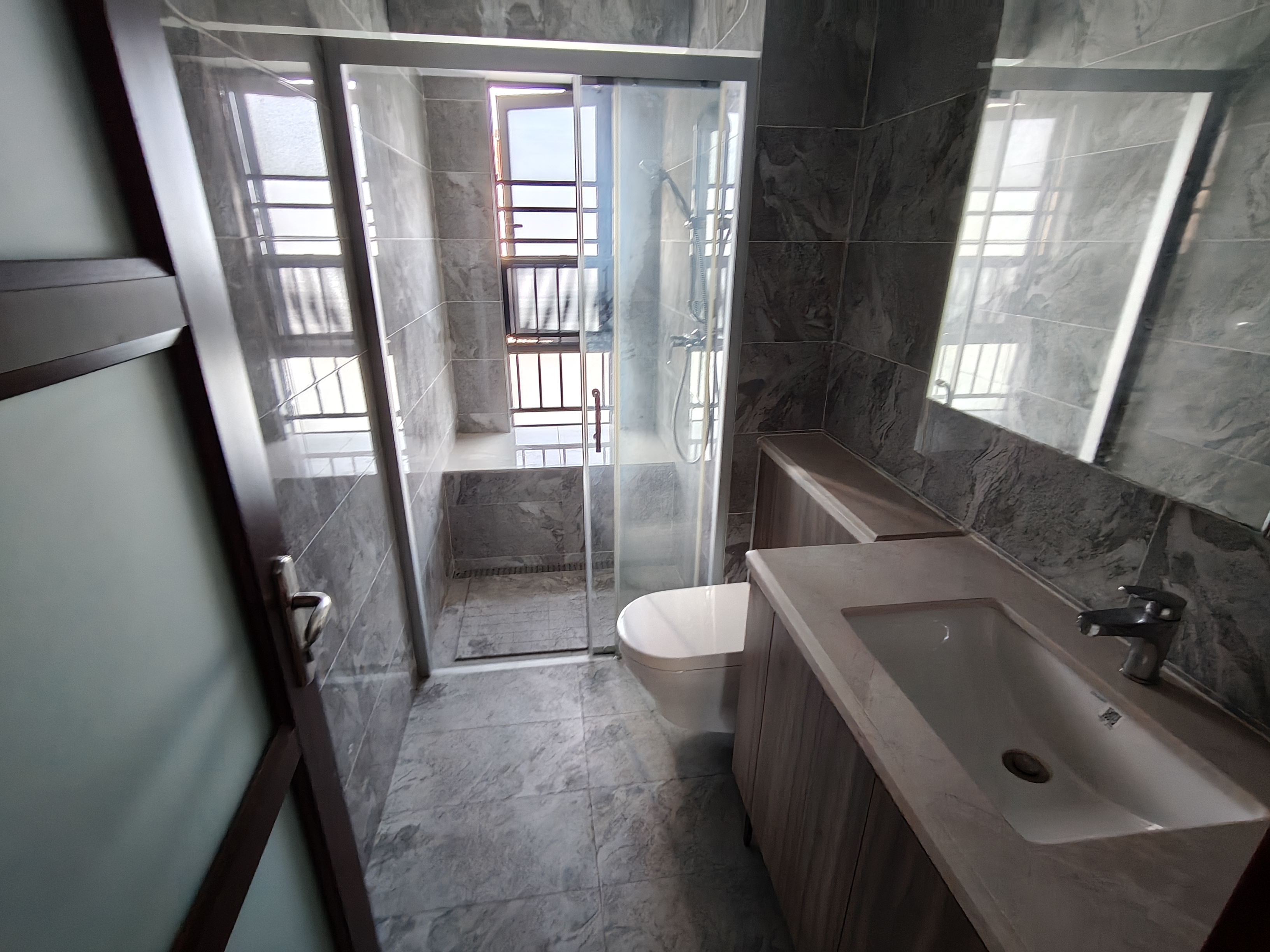 碧桂园剑桥郡 4室2厅2卫 3800.0元/月 碧桂园剑桥郡 4室2厅2卫 3800.0元/月室内图