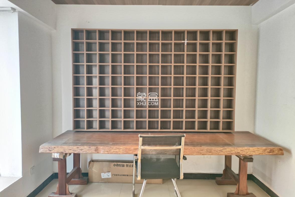 汇锦名城 5室2厅2卫 4800.0元/月 汇锦名城 5室2厅2卫 4800.0元/月室内图