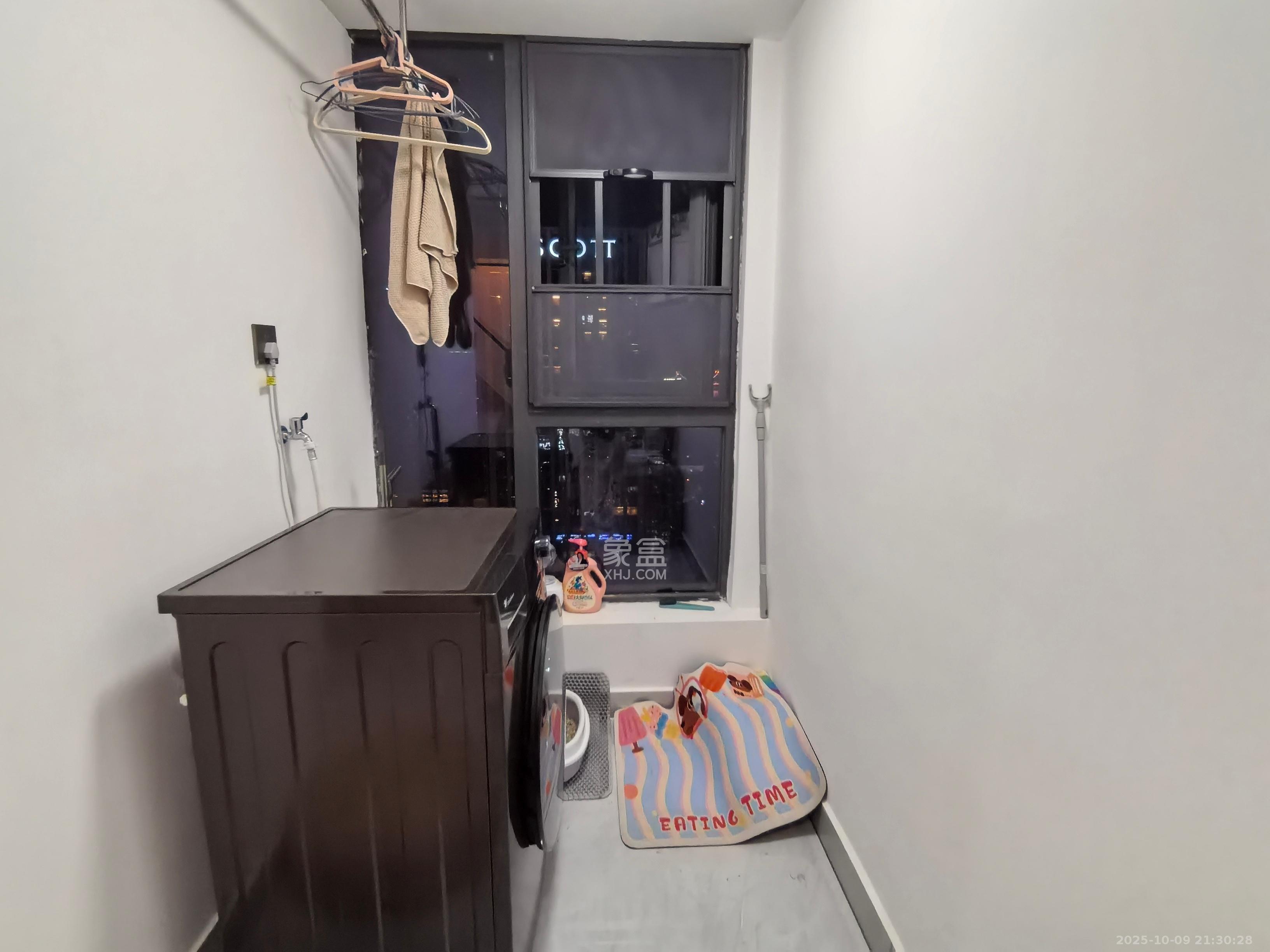卓越中寰  2室1厅1卫    2500.0元/月室内图