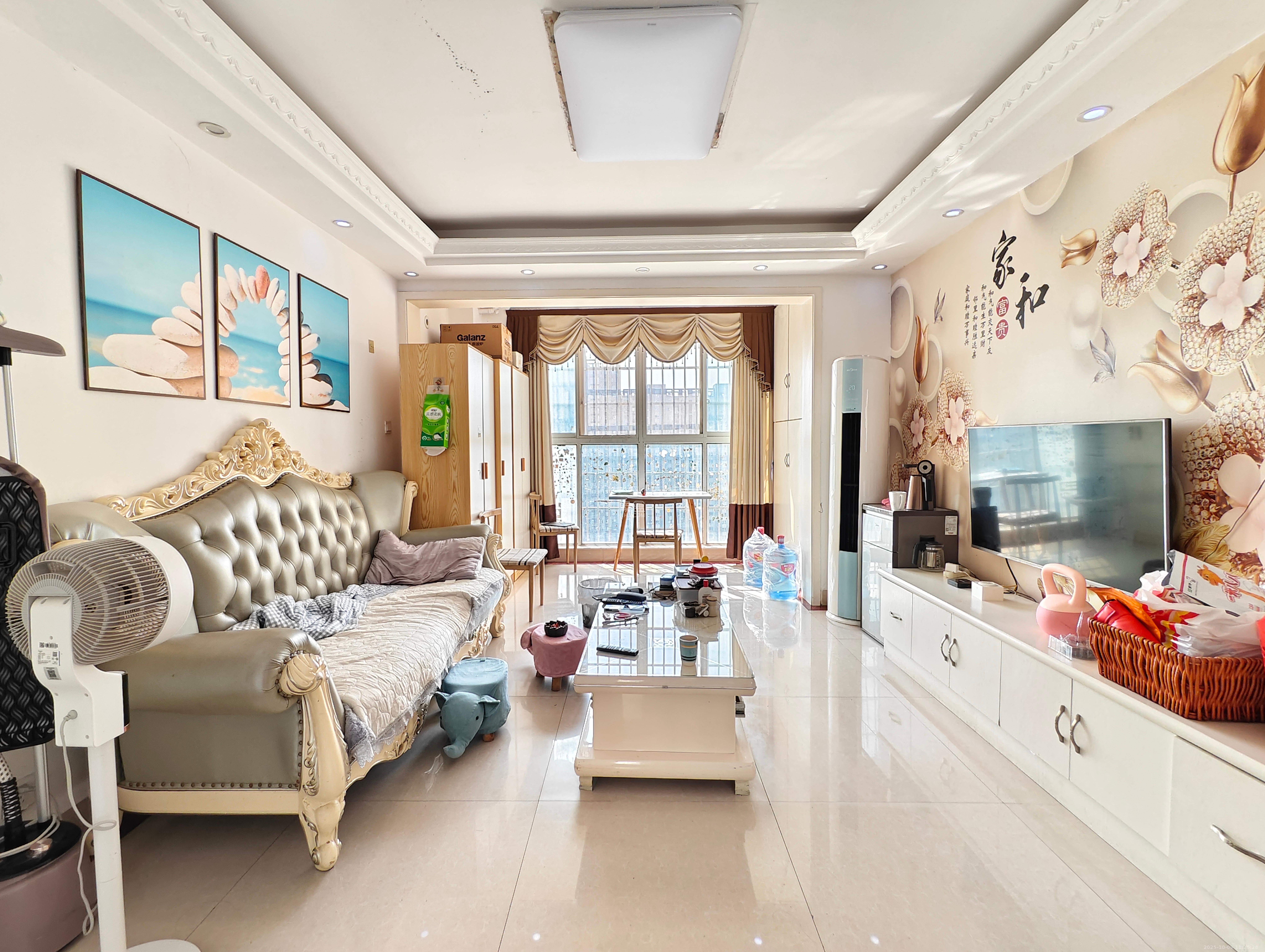 万国城(当代满庭春MOMA)三期 3室2厅2卫 2500.0元/月 万国城(当代满庭春MOMA)三期 3室2厅2卫 2500.0元/月室内图