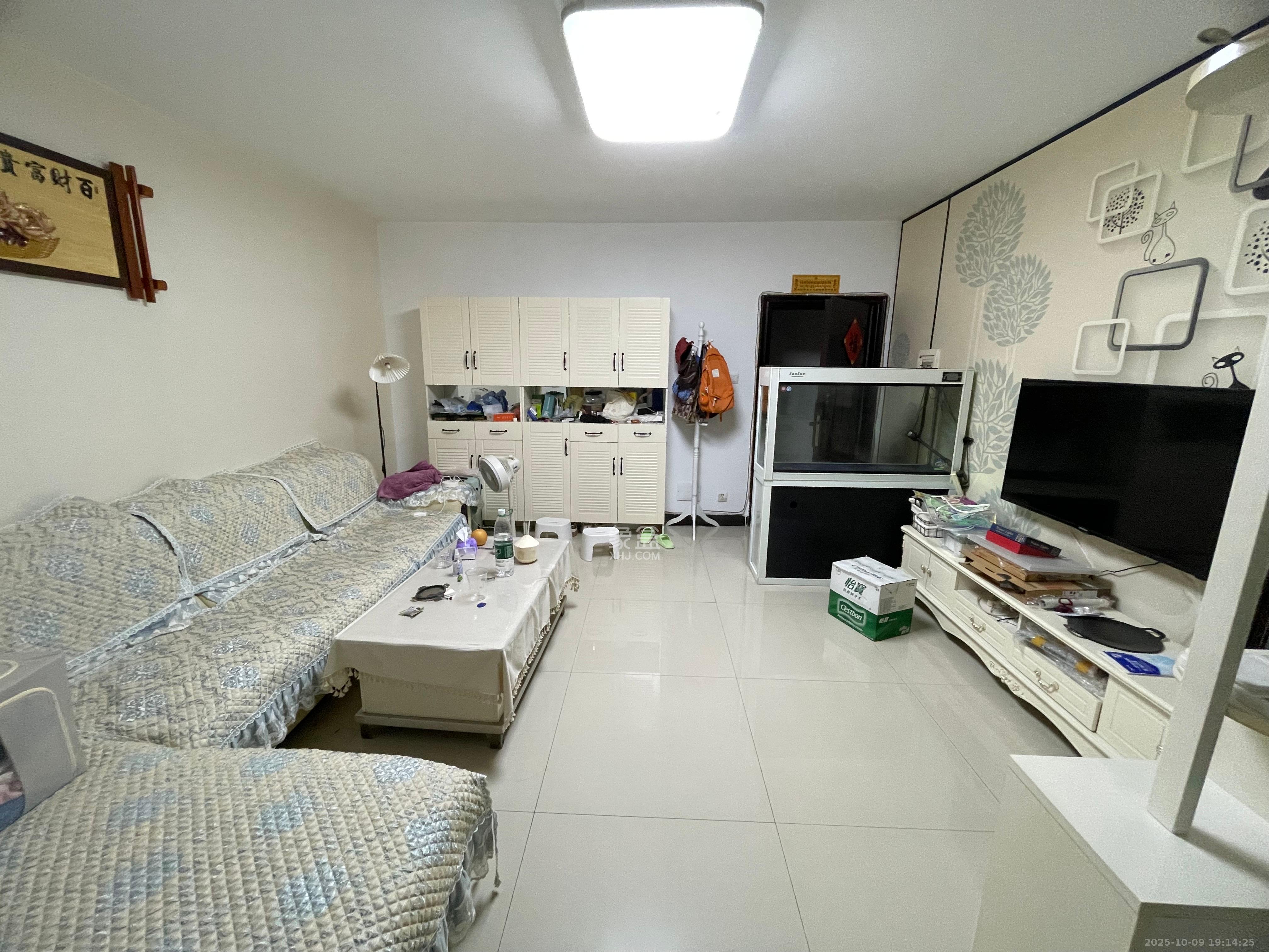 鑫兴佳园  1室1厅1卫    1600.0元/月室内图