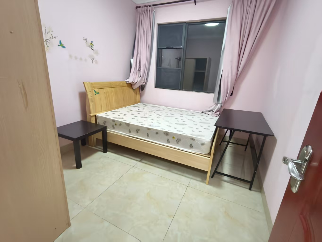 绿地城逸园  3室2厅2卫    2300.0元/月室内图