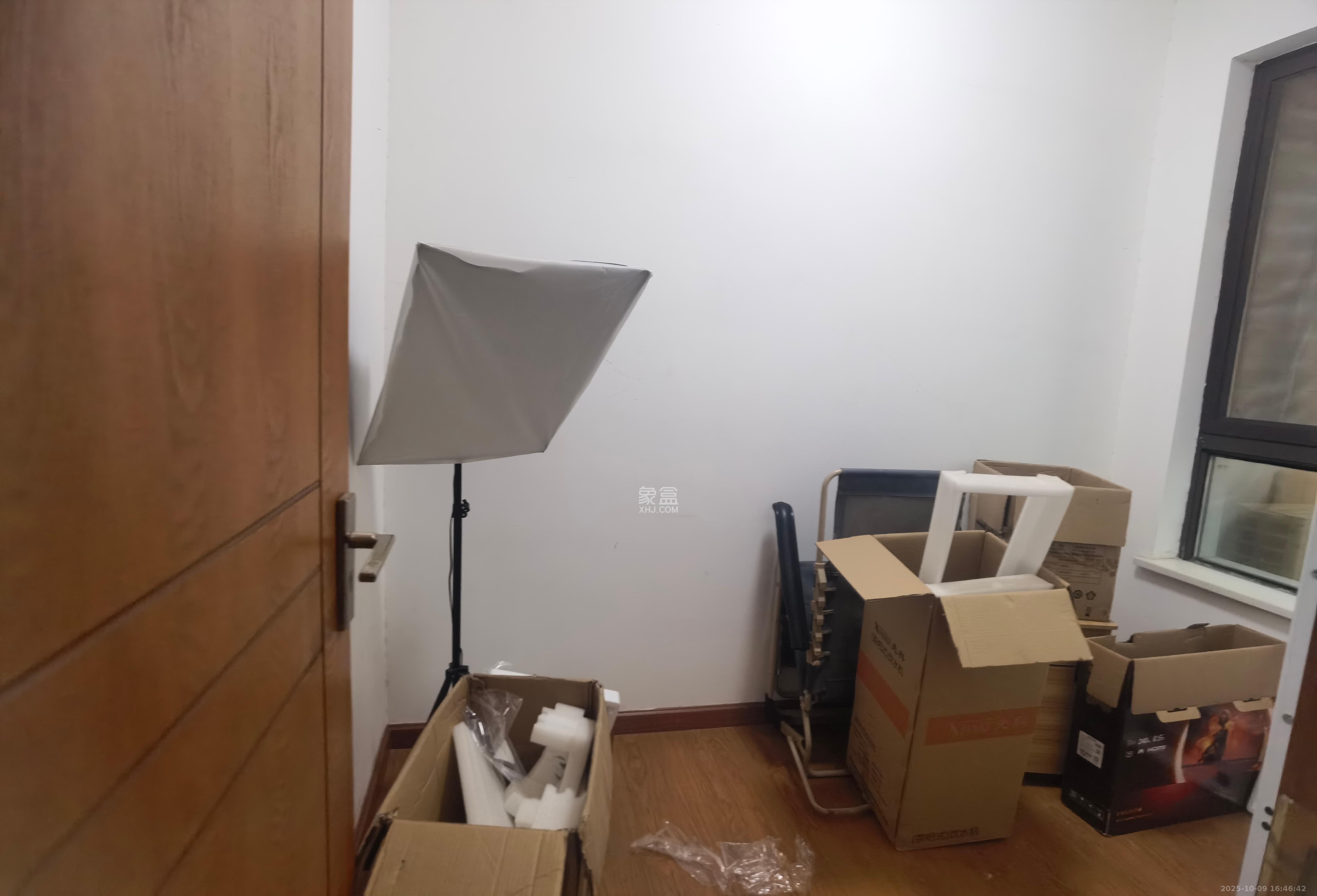 中信凯旋蓝岸(中信新城三期) 3室2厅1卫 1800.0元/月 中信凯旋蓝岸(中信新城三期) 3室2厅1卫 1800.0元/月室内图