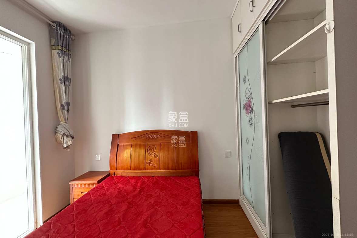 新城国际花都  3室2厅2卫    1800.0元/月 新城国际花都  3室2厅2卫    1800.0元/月室内图