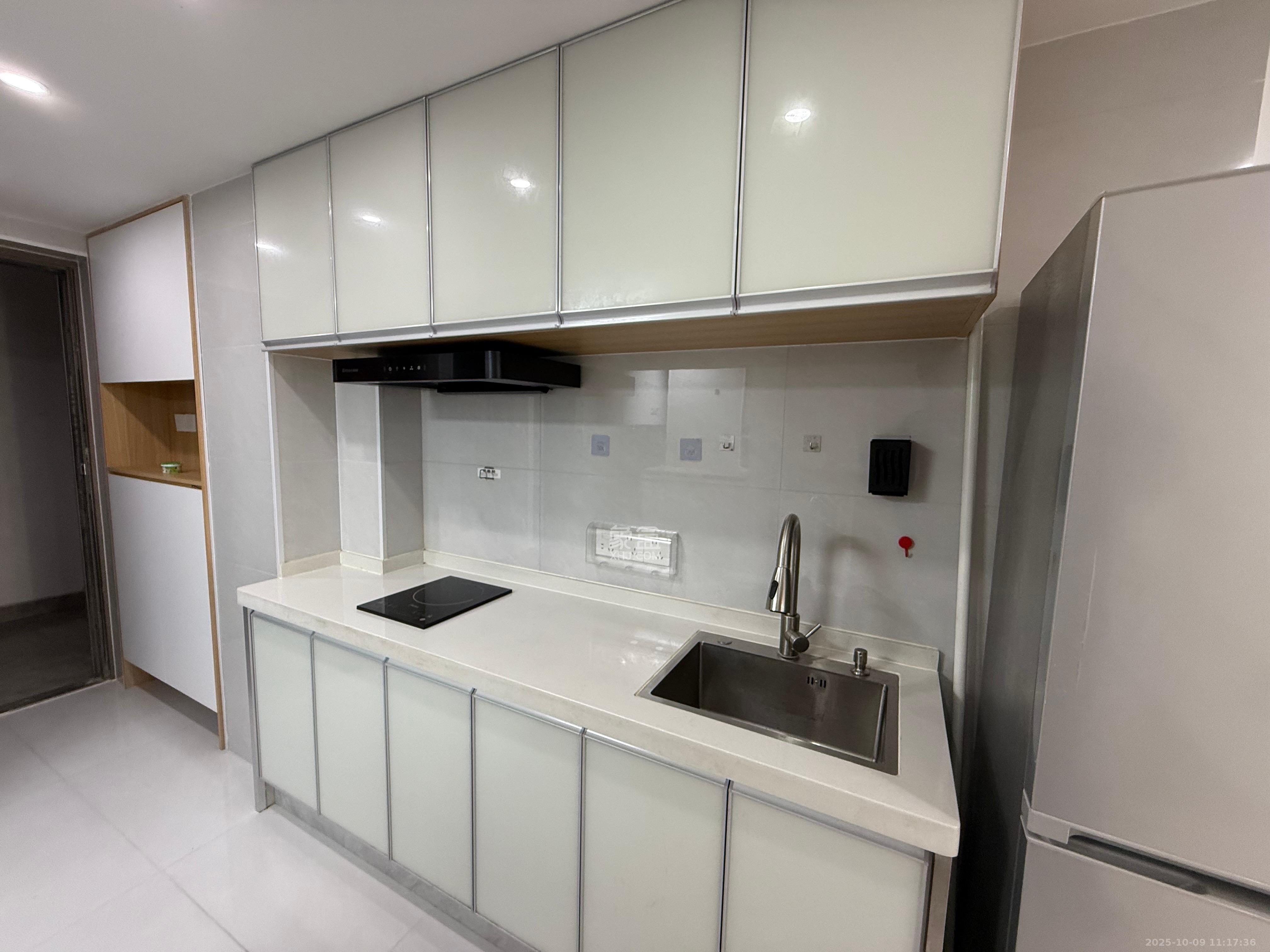 新城悦隽公园  2室1厅1卫    1700.0元/月室内图