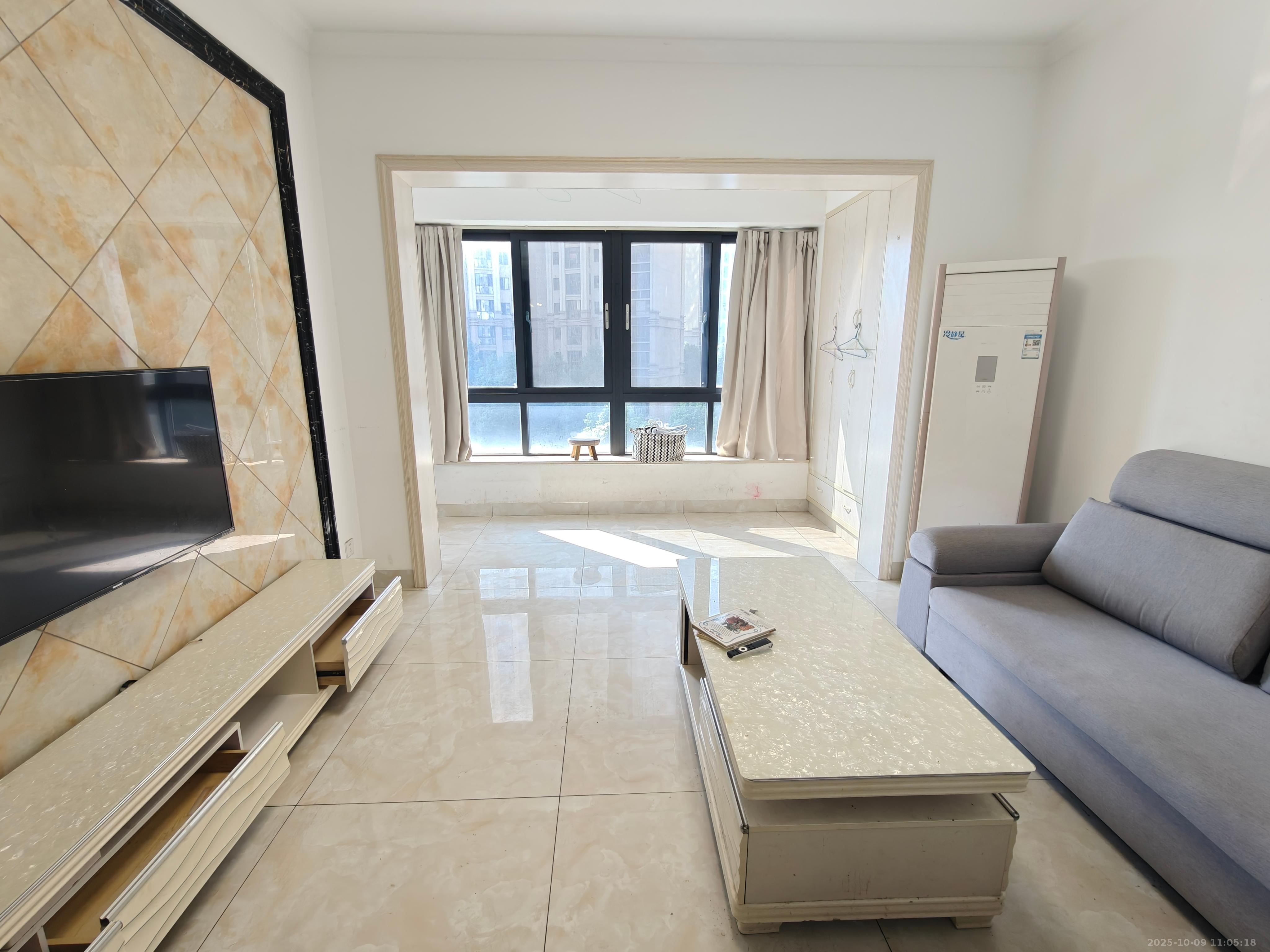 栗雨香堤 2室1厅1卫 1500.0元/月 栗雨香堤 2室1厅1卫 1500.0元/月室内图