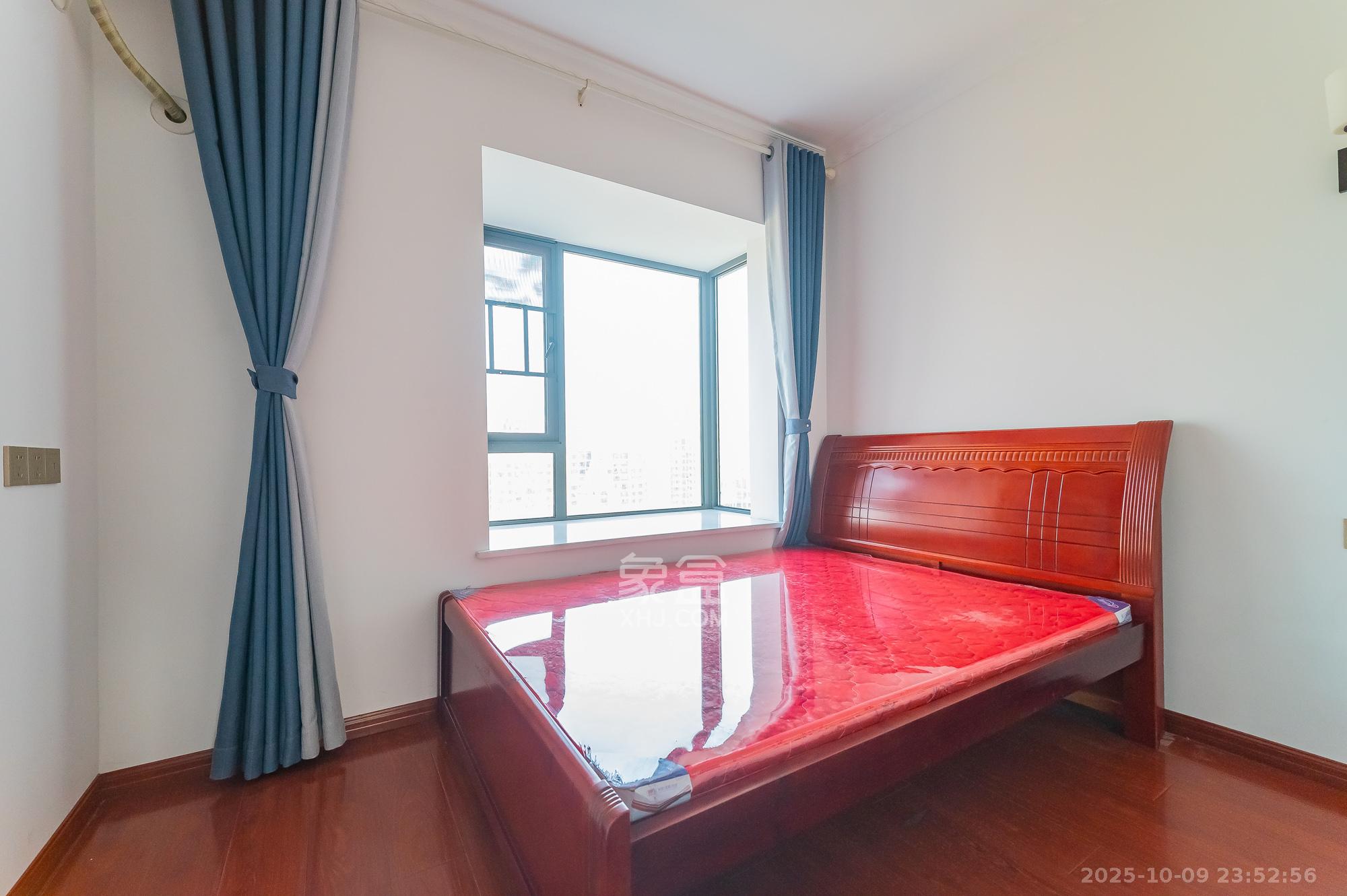 中建悦和城  4室2厅2卫    125.0万 中建悦和城  4室2厅2卫    125.0万卧室