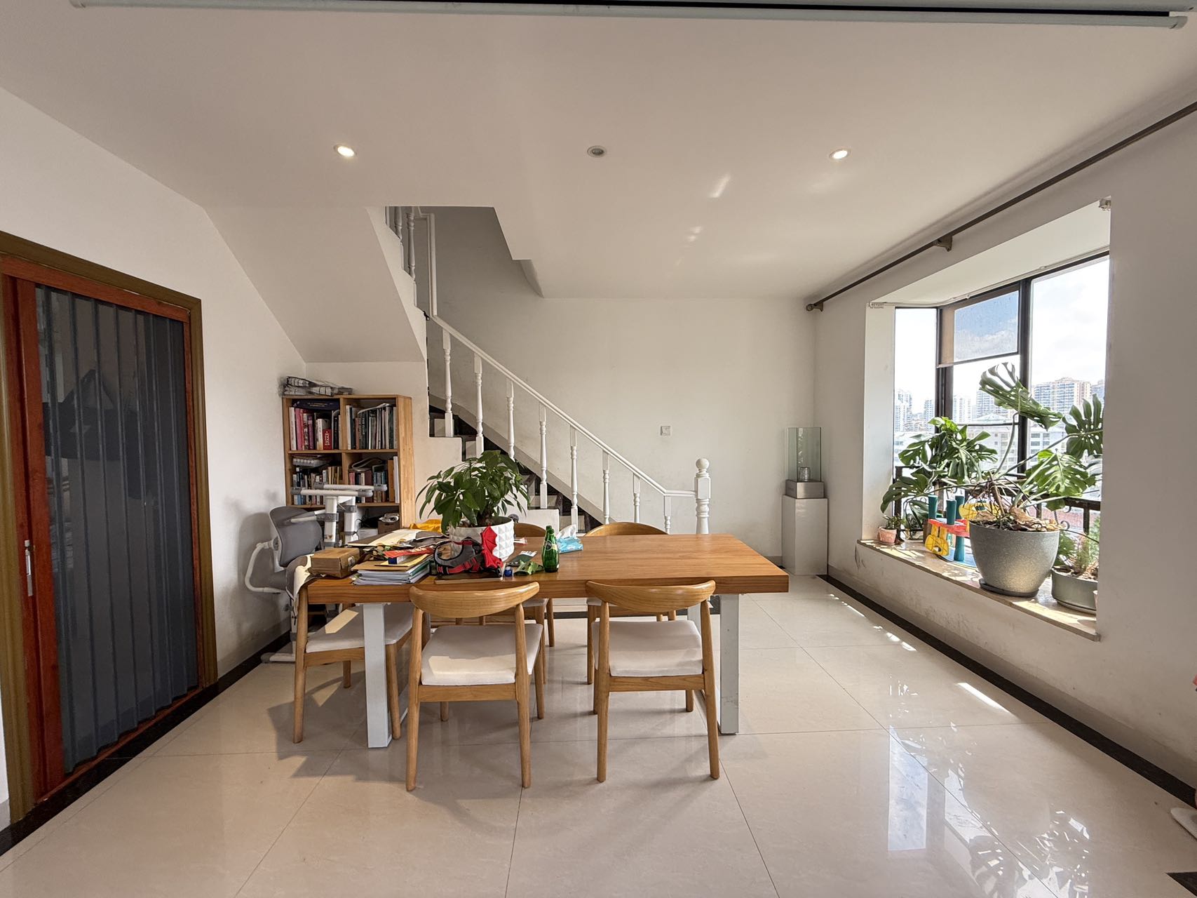 鑫生棕榈泉国际公馆  4室2厅2卫    198.0万 鑫生棕榈泉国际公馆  4室2厅2卫    198.0万室内图