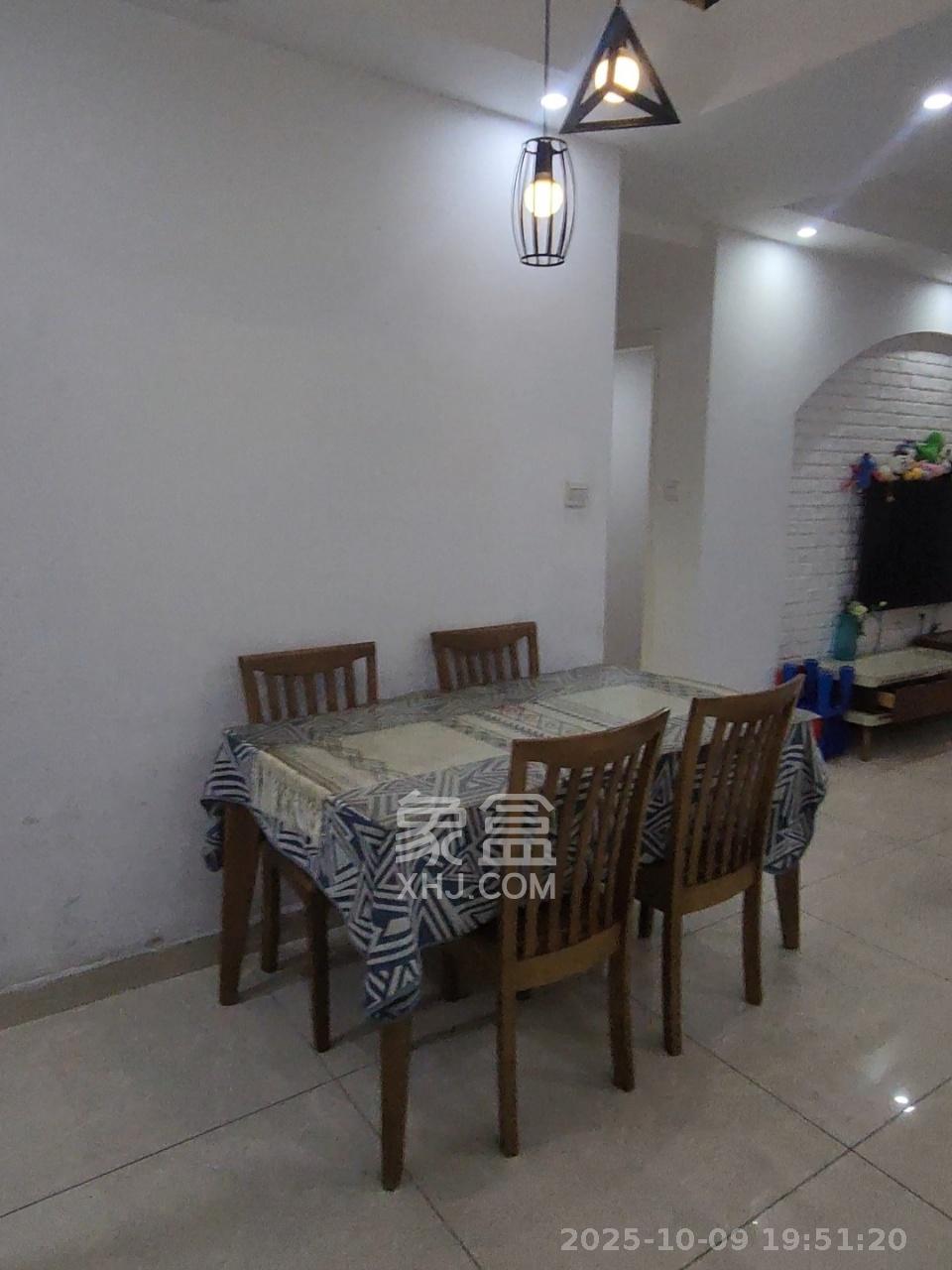 协信星澜汇 3室2厅1卫 2880.0元/月 协信星澜汇 3室2厅1卫 2880.0元/月室内图