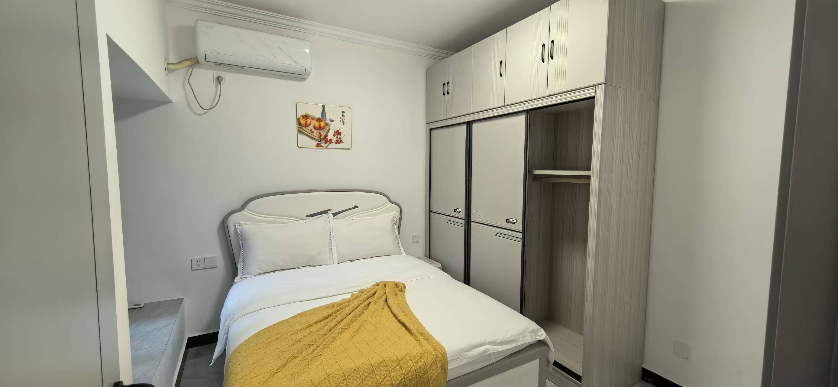 南门口安置小区二期 2室2厅1卫 2200.0元/月 南门口安置小区二期 2室2厅1卫 2200.0元/月室内图