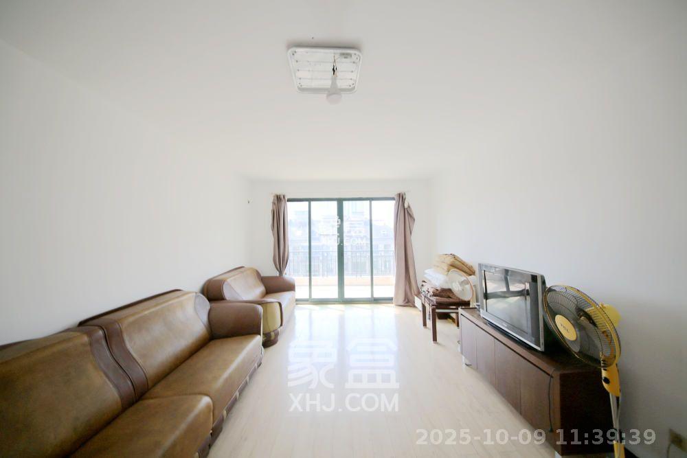 星城世家 4室2厅2卫 5000.0元/月 星城世家 4室2厅2卫 5000.0元/月室内图