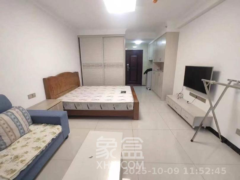 天鸿天府(天鸿中央大院) 1室1厅1卫 1500.0元/月 天鸿天府(天鸿中央大院) 1室1厅1卫 1500.0元/月室内图