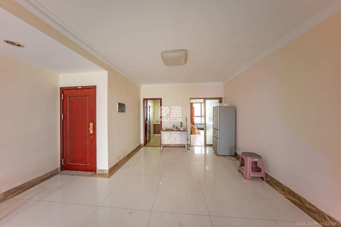 江山帝景雅典 1室2厅1卫 148.0万 江山帝景雅典 1室2厅1卫 148.0万客厅