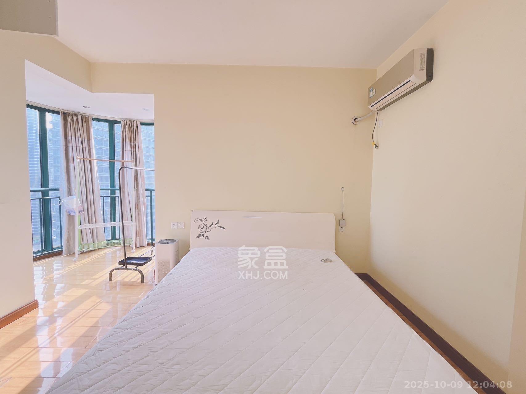 滨江金座  3室2厅2卫    3500.0元/月 滨江金座  3室2厅2卫    3500.0元/月室内图