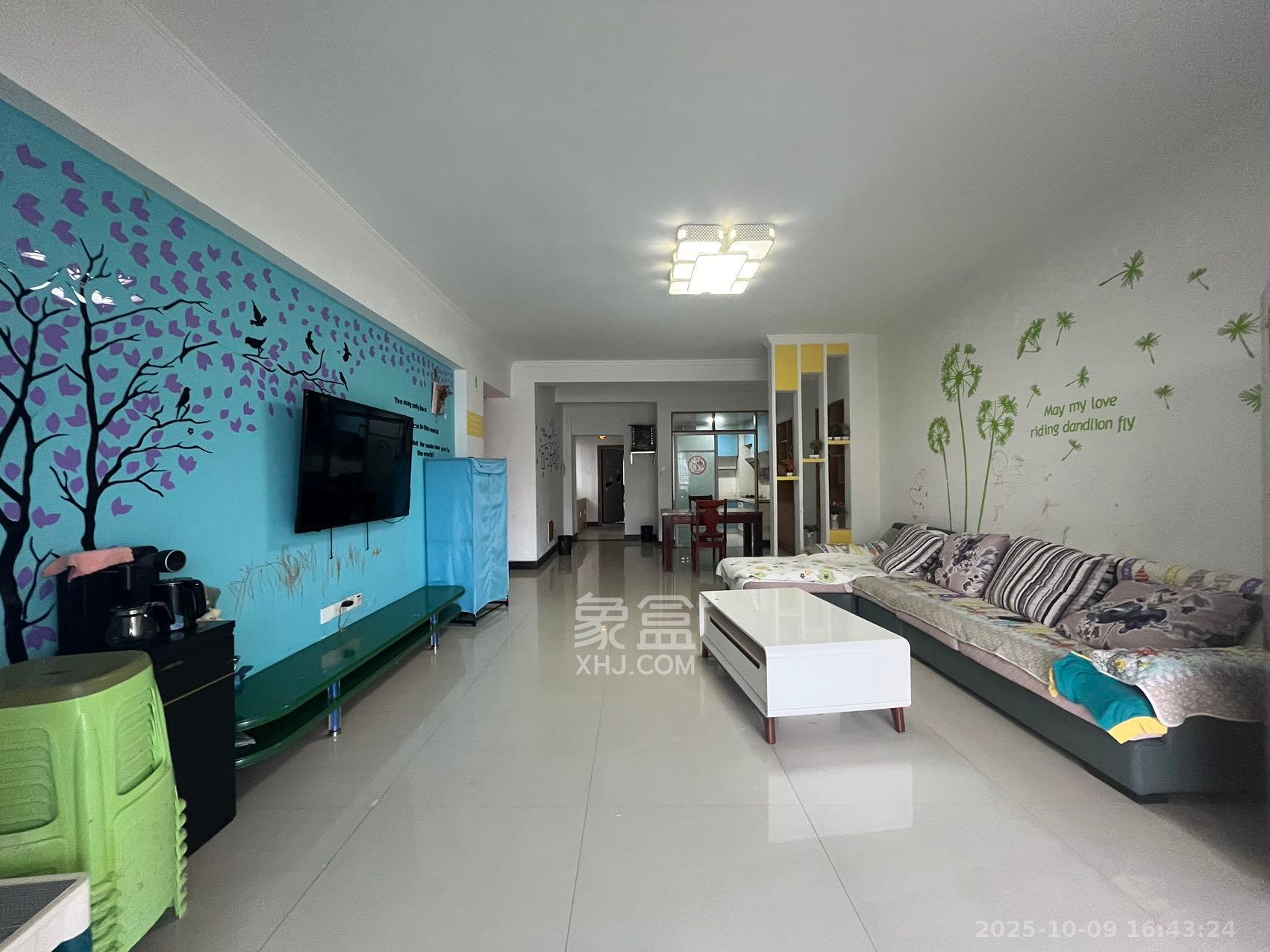 楚天馨苑 3室2厅1卫 1700.0元/月 楚天馨苑 3室2厅1卫 1700.0元/月室内图