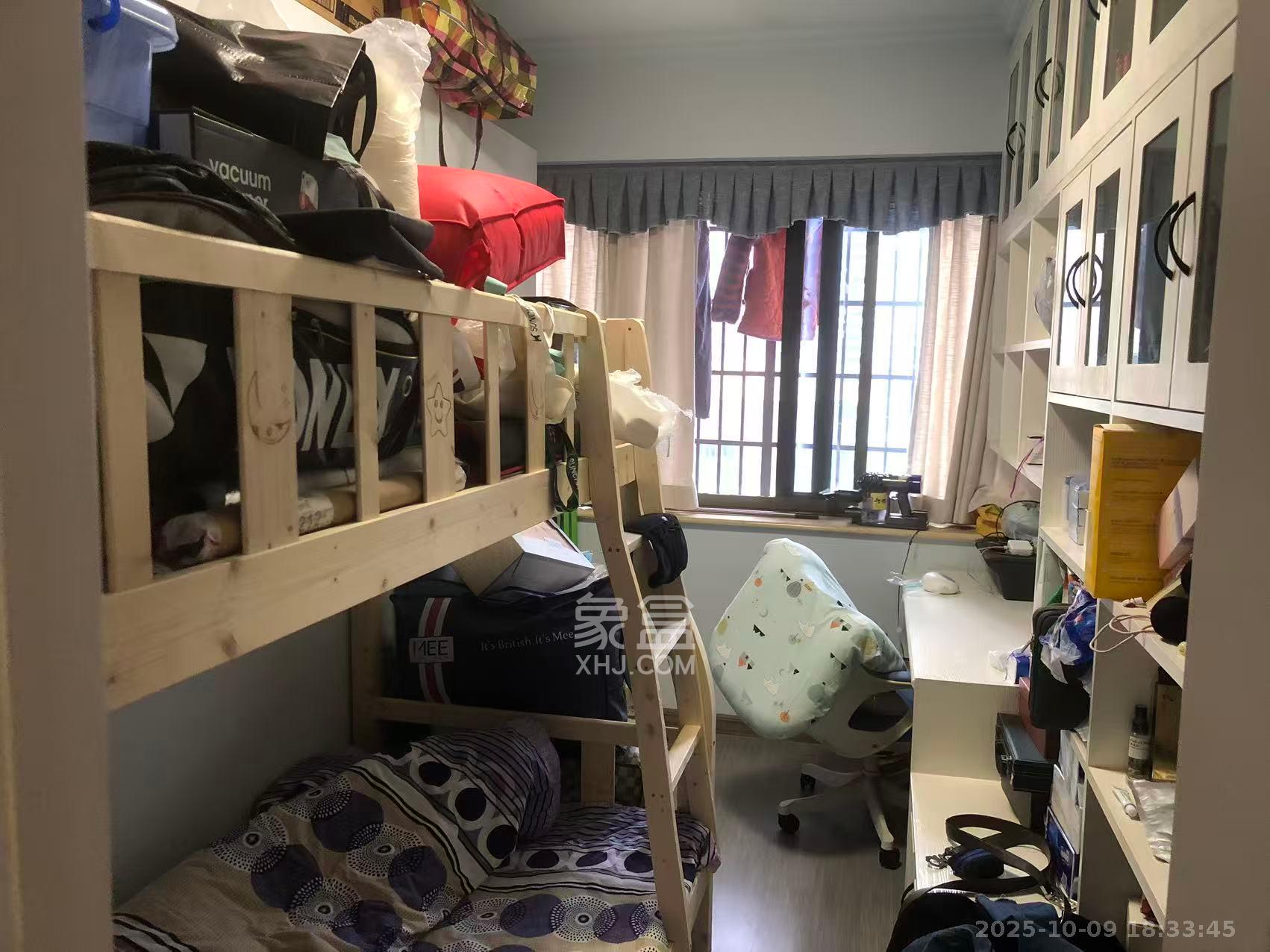 世茂铂翠湾二期  4室2厅1卫    3700.0元/月室内图