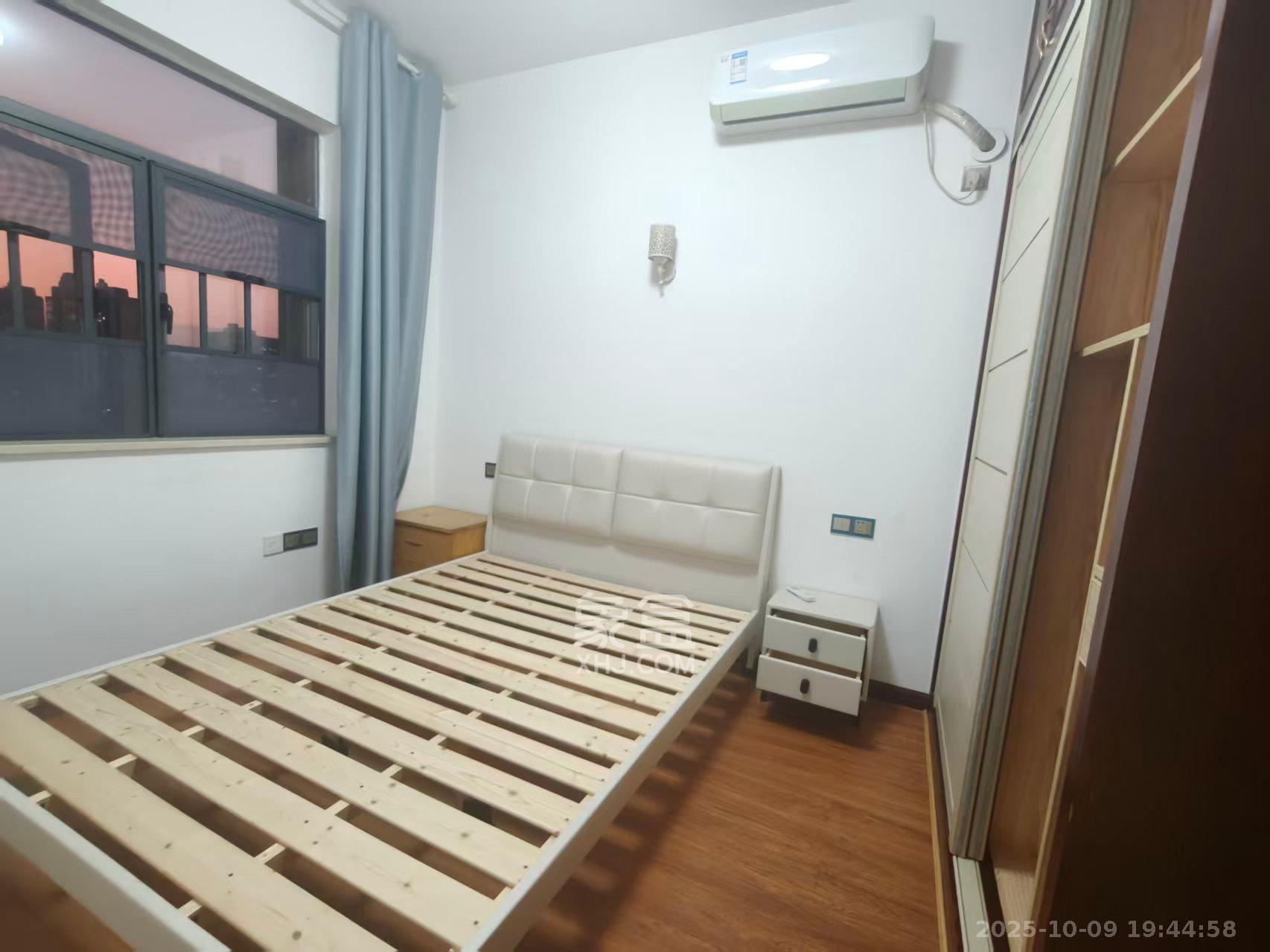 中交中央公园D2区  2室2厅1卫    2200.0元/月 中交中央公园D2区  2室2厅1卫    2200.0元/月室内图