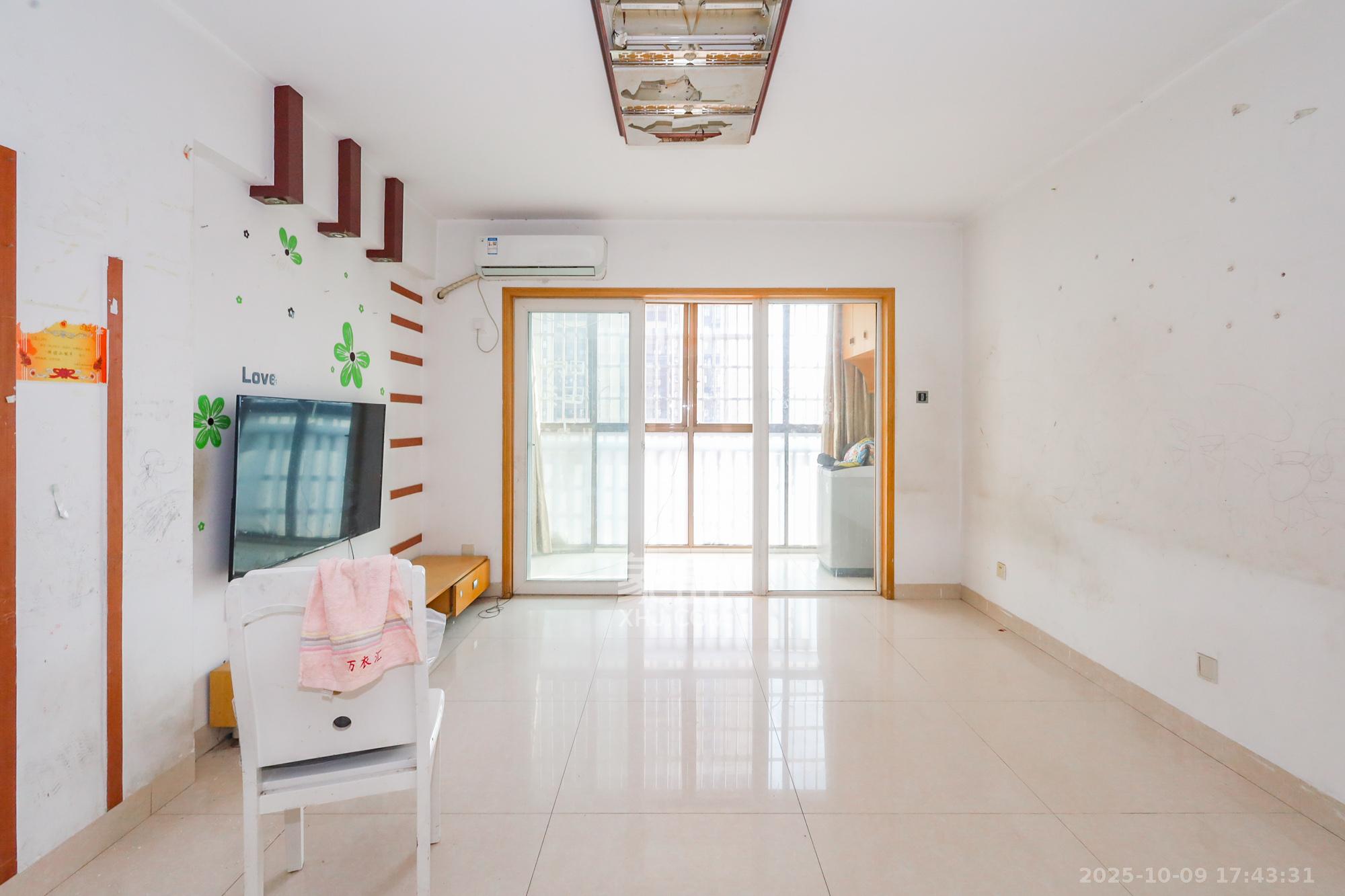 德润园  2室2厅1卫    65.0万