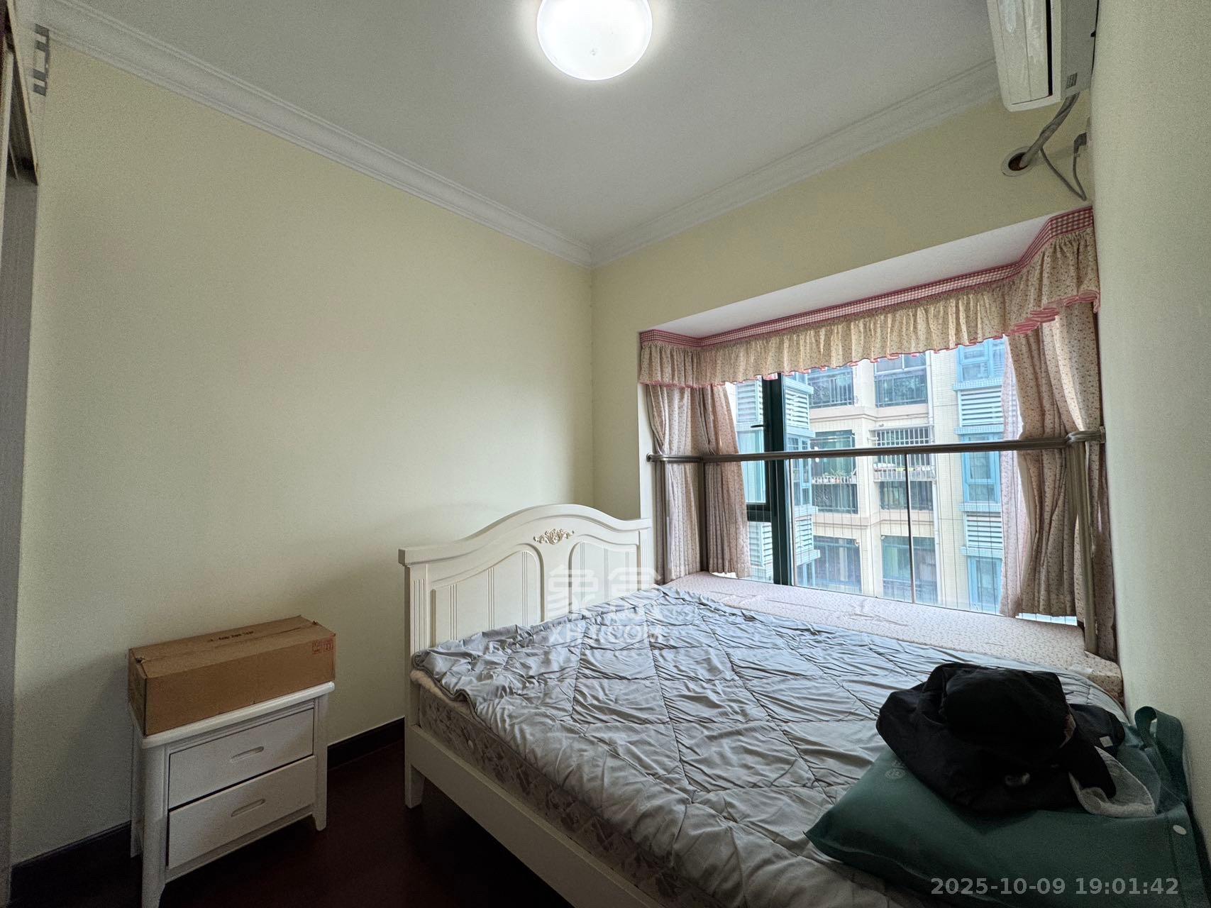 恒大雅苑 2室2厅1卫 2300.0元/月 恒大雅苑 2室2厅1卫 2300.0元/月室内图