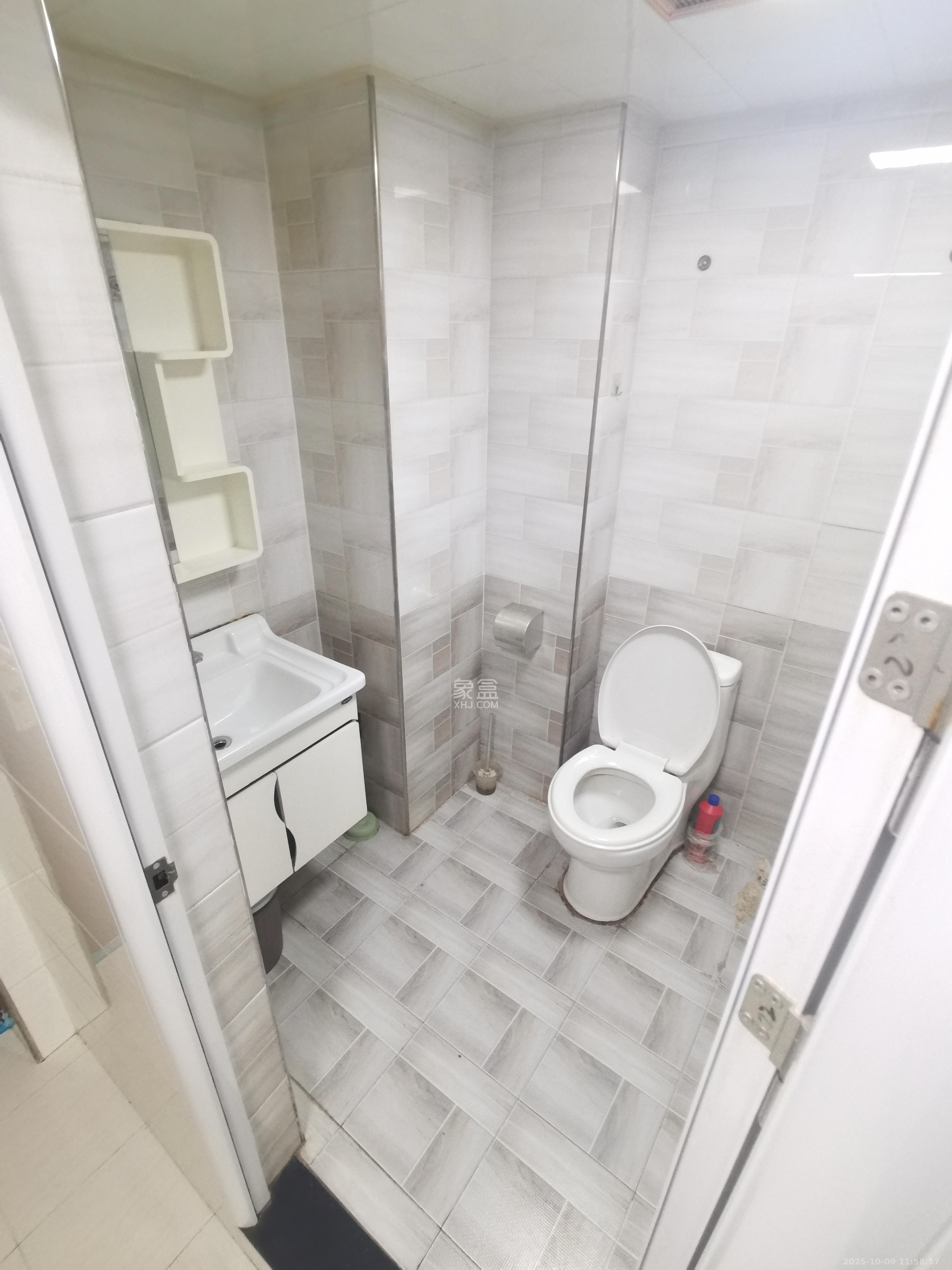 长城万富汇 2室1厅1卫 2300.0元/月 长城万富汇 2室1厅1卫 2300.0元/月室内图