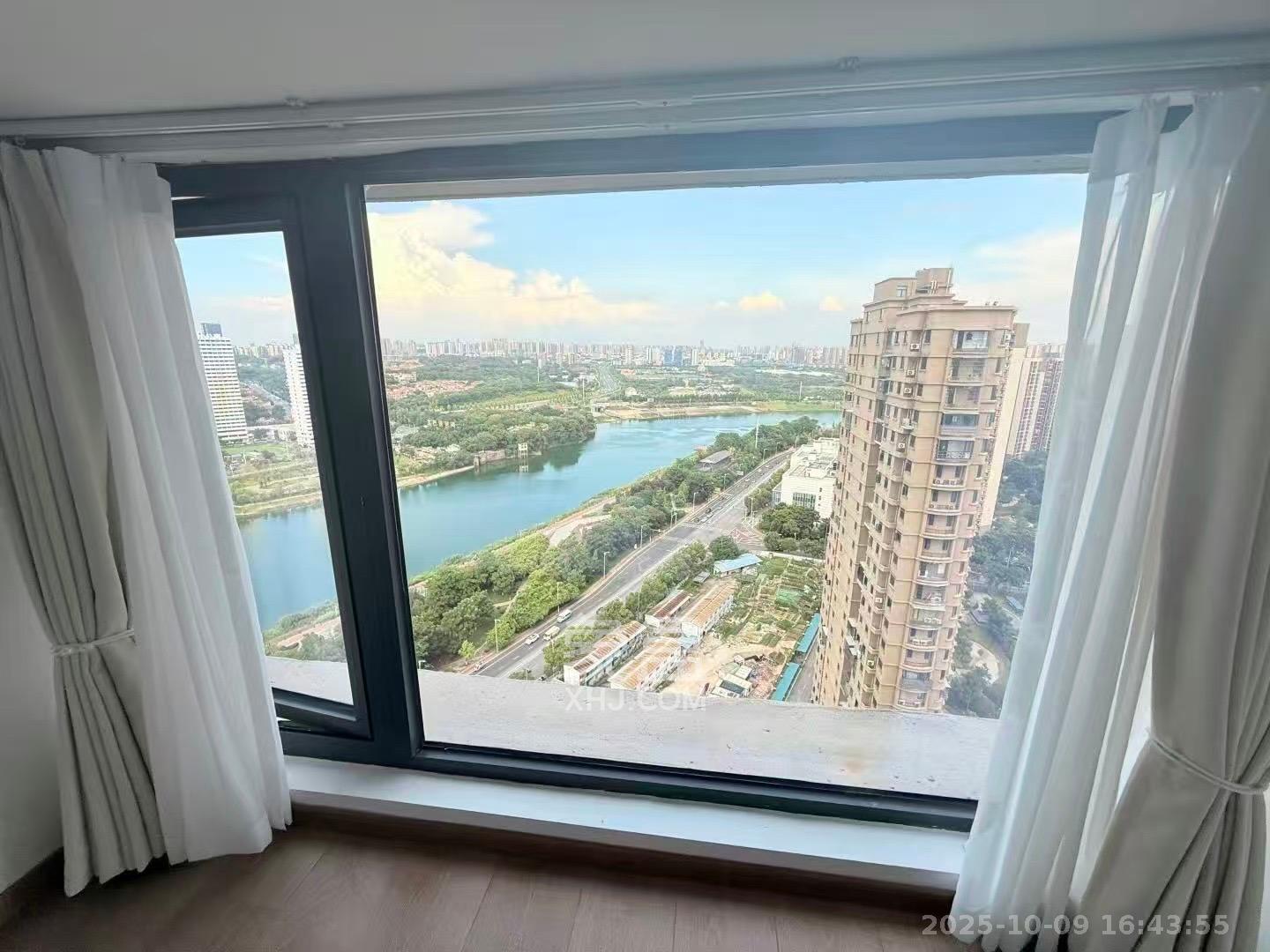 保利中环广场(保利中悦苑) 2室1厅1卫 2400.0元/月 保利中环广场(保利中悦苑) 2室1厅1卫 2400.0元/月室内图