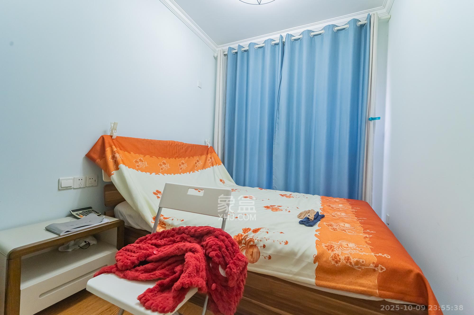 MOMA当代广场  1室0厅0卫    65.0万 MOMA当代广场  1室0厅0卫    65.0万卧室