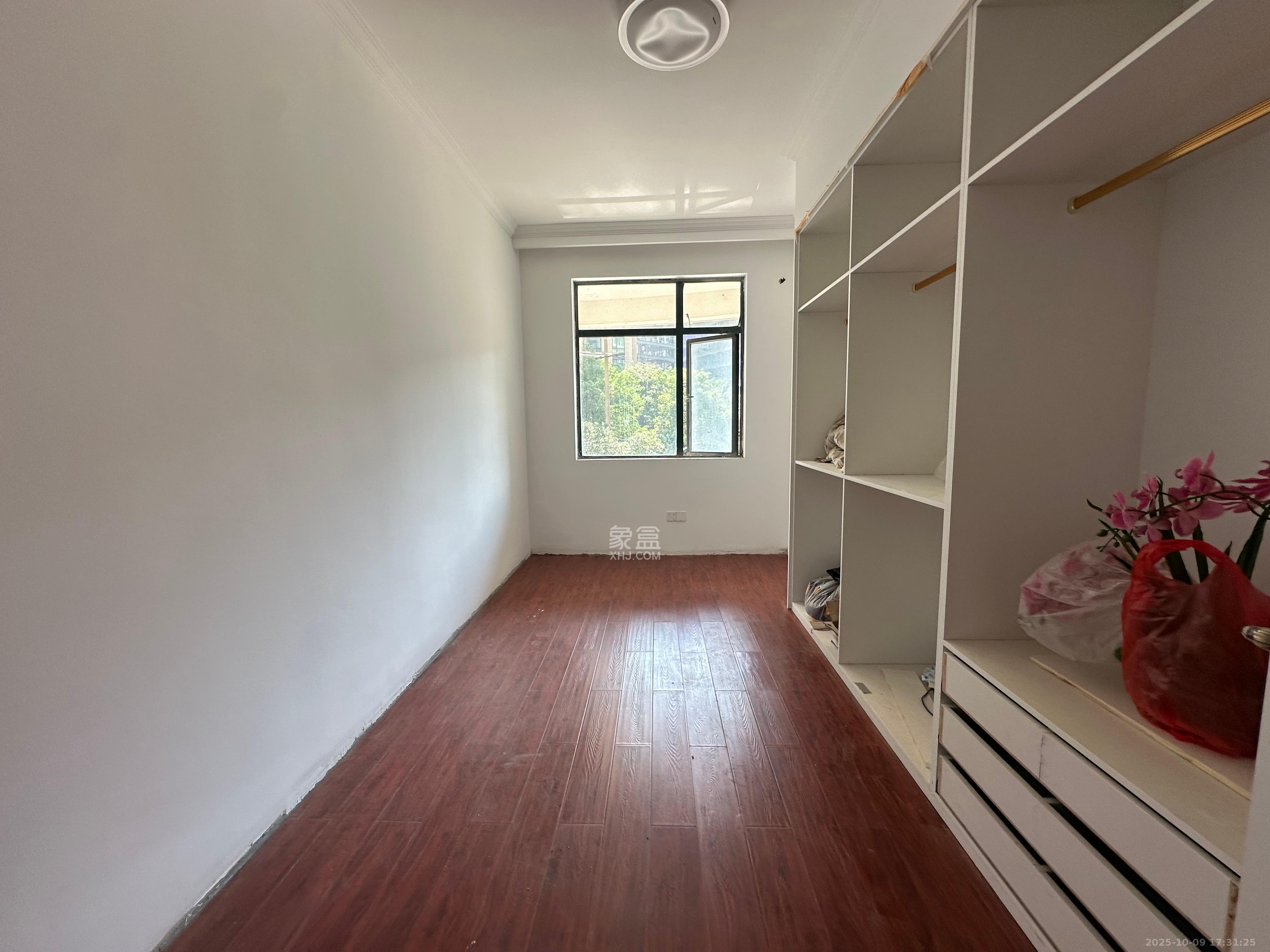 华盛新外滩 4室2厅2卫 3800.0元/月 华盛新外滩 4室2厅2卫 3800.0元/月室内图