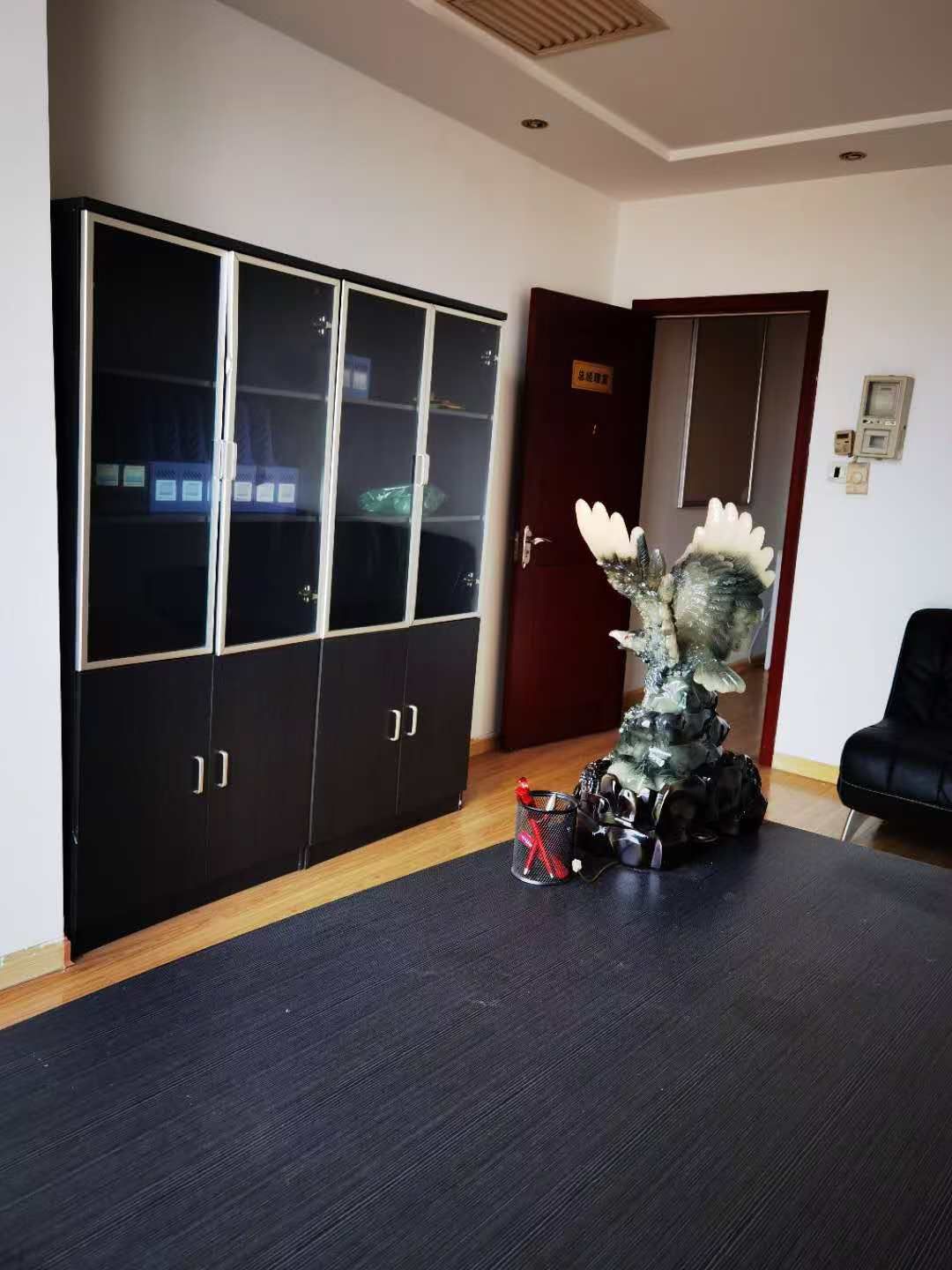 崇业商业广场  3室0厅0卫    2200.0元/月室内图