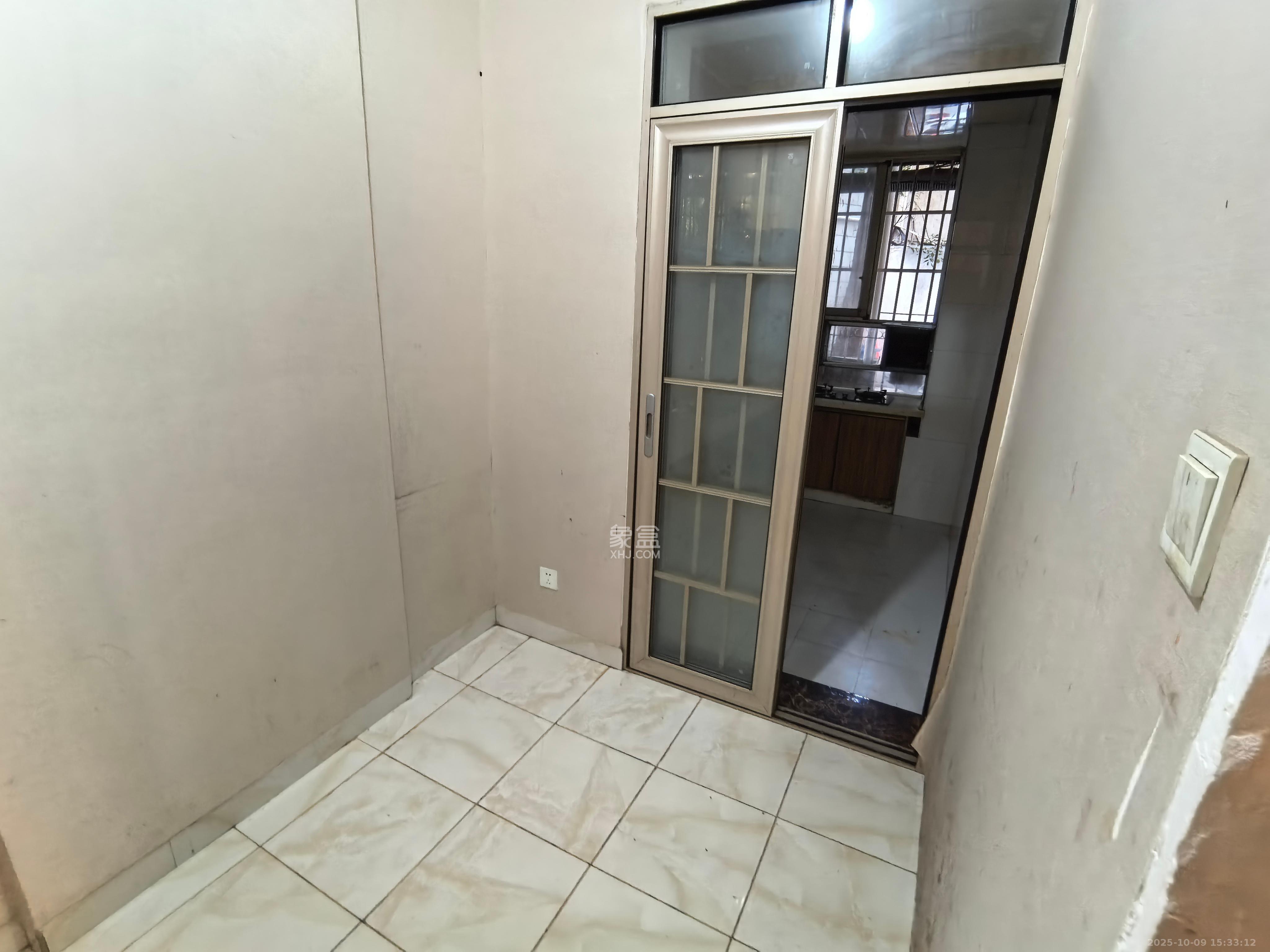 司法厅宿舍  3室2厅1卫    3000.0元/月室内图