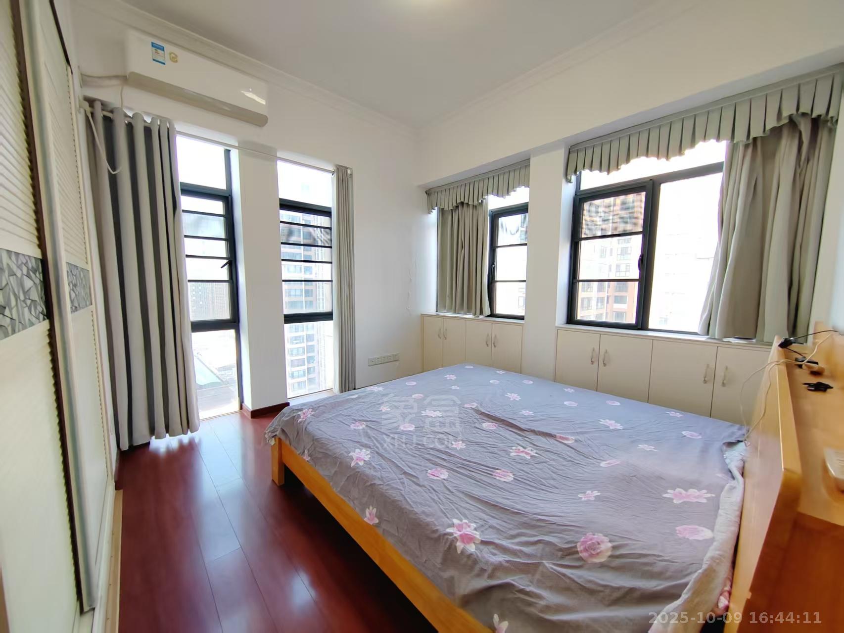 流金岁月-华晨国际 2室1厅1卫 1800.0元/月 流金岁月-华晨国际 2室1厅1卫 1800.0元/月室内图