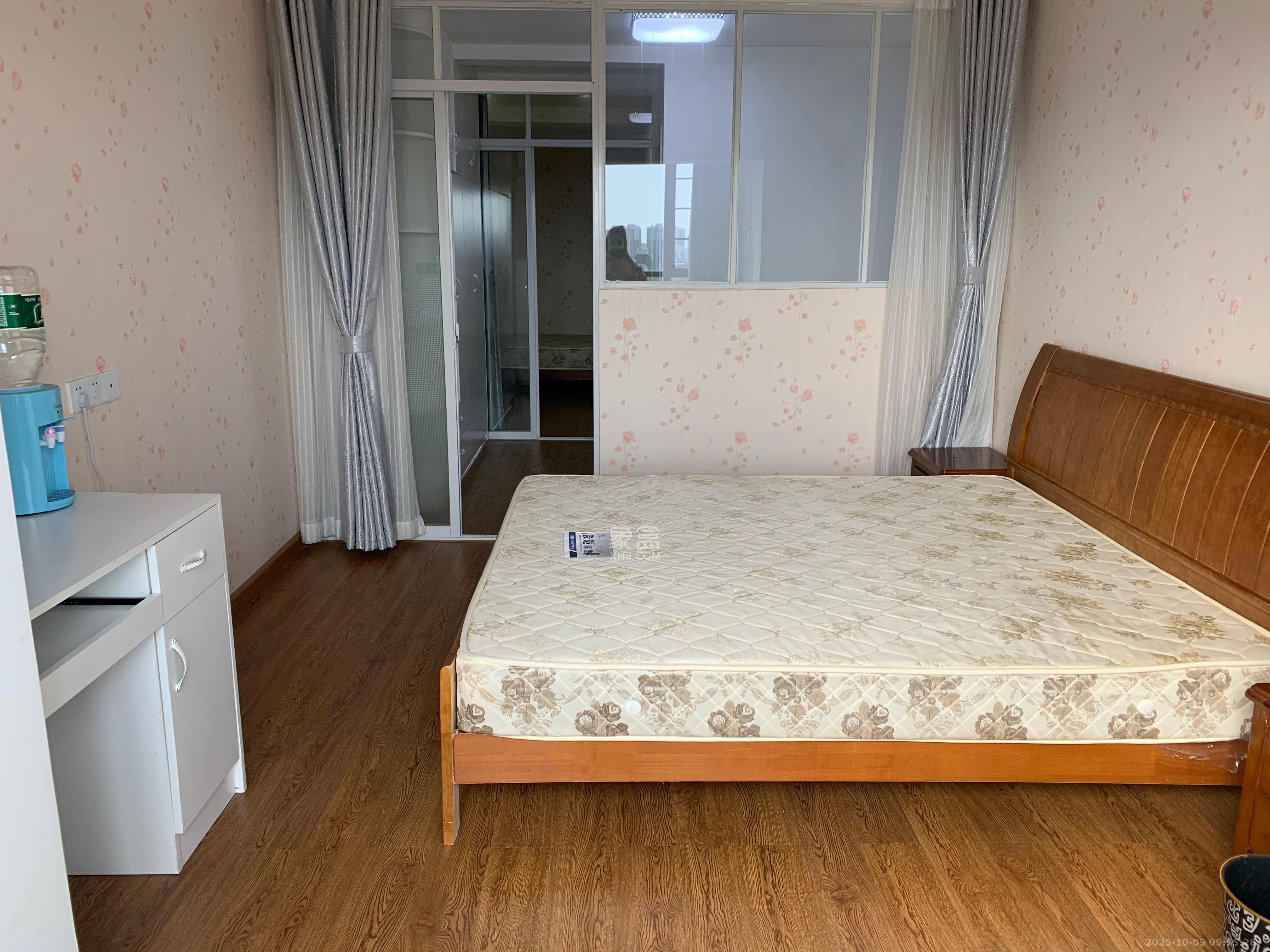 宏聚地中海  2室2厅2卫    1800.0元/月室内图