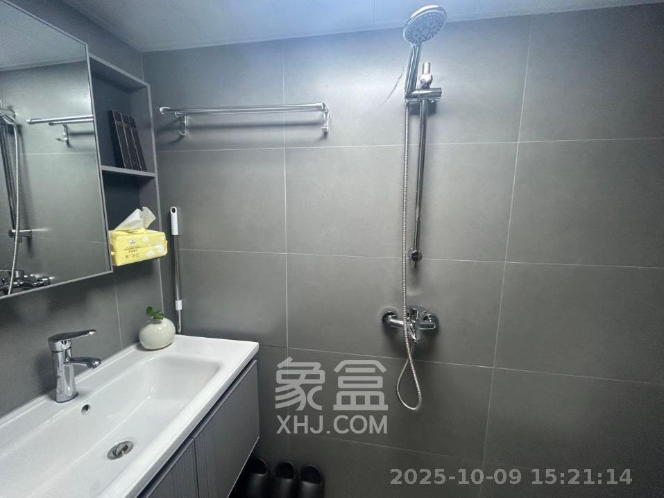 新长海D1站  1室1厅1卫    1400.0元/月室内图