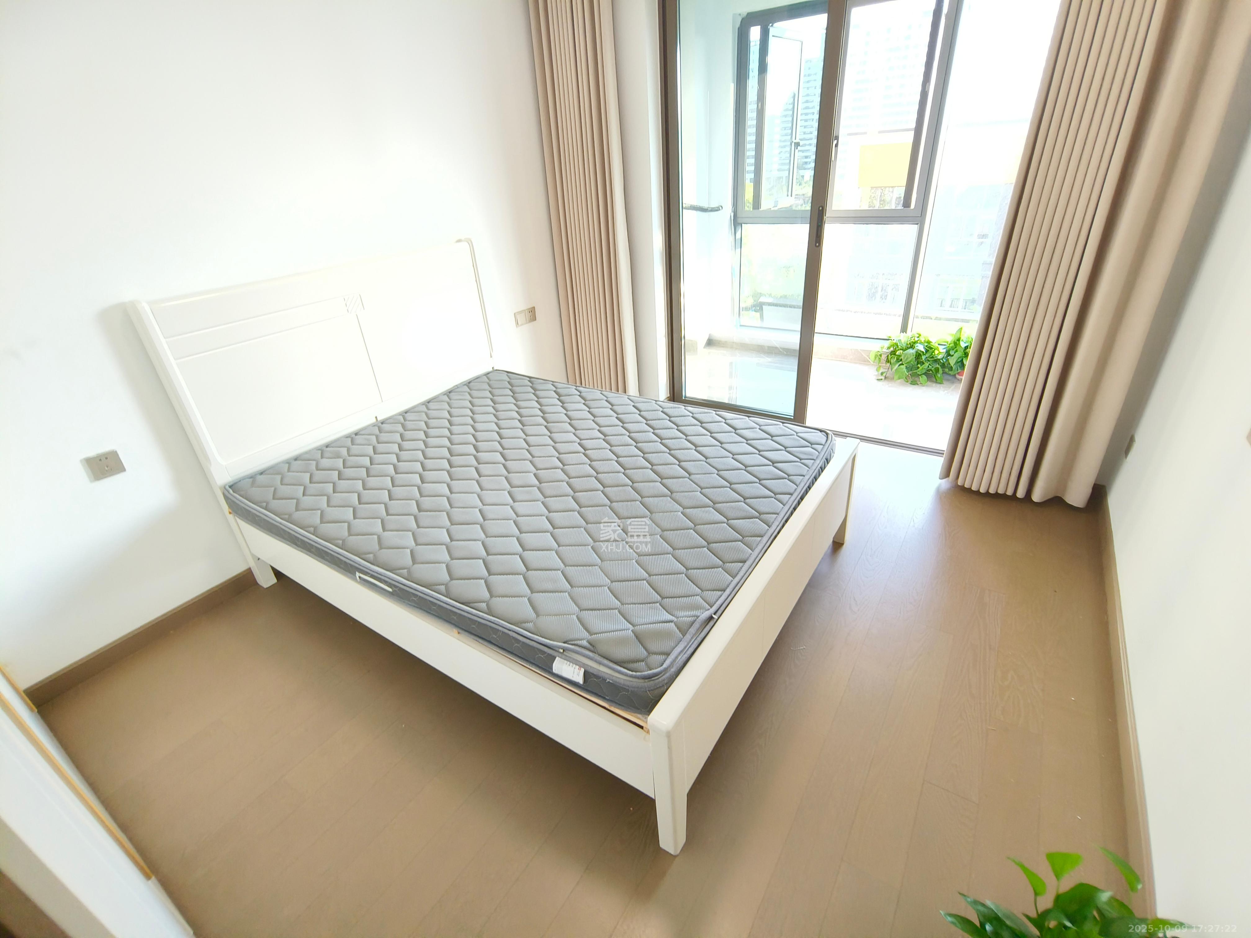 阳光城翡丽云邸  4室2厅2卫    3700.0元/月室内图