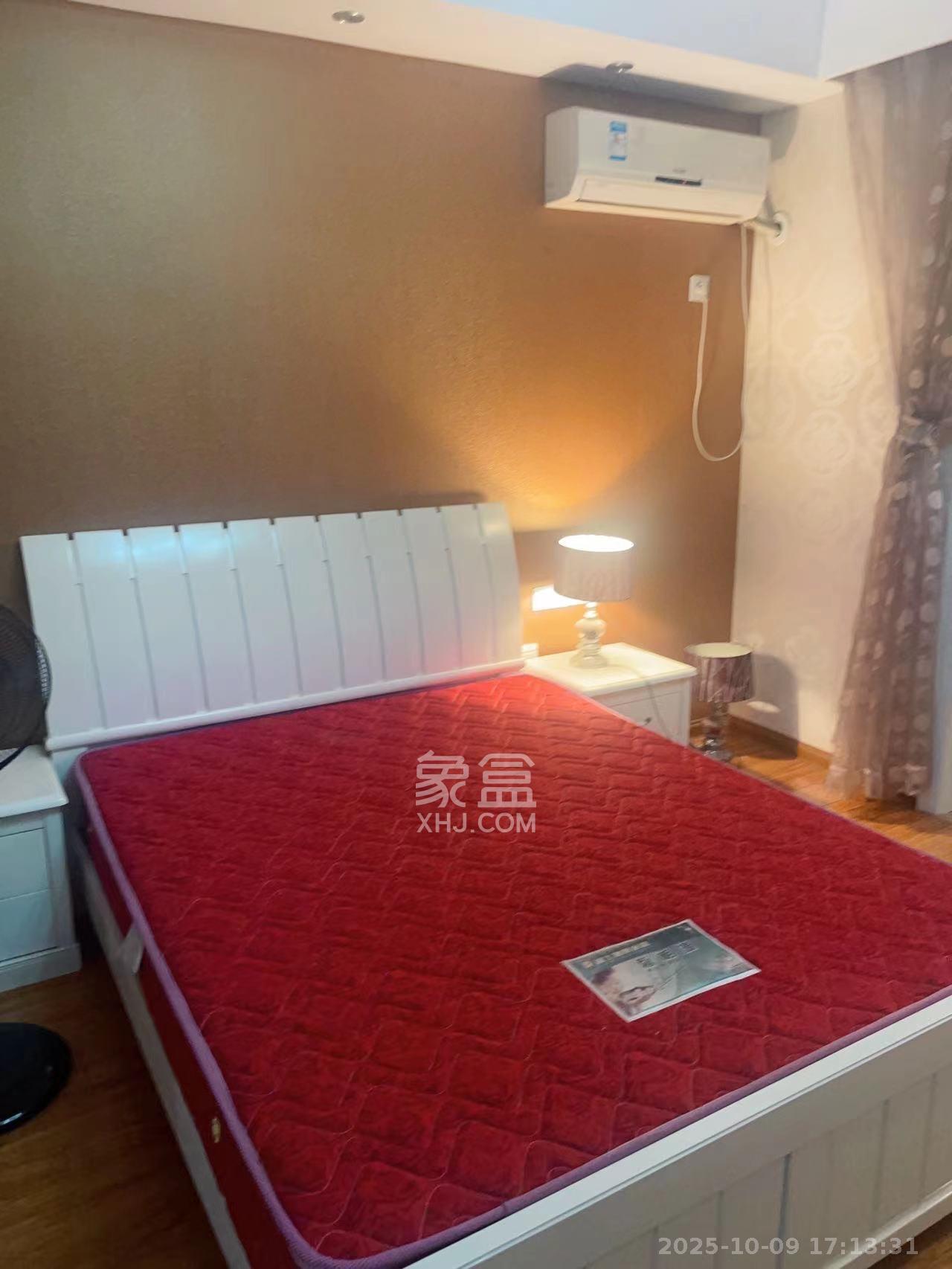 美利新世界  1室1厅1卫    1300.0元/月室内图