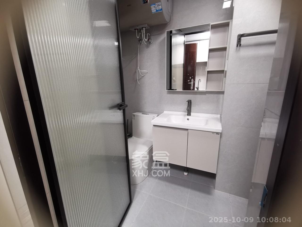 中海珑悦府  1室0厅0卫    1200.0元/月 中海珑悦府  1室0厅0卫    1200.0元/月室内图